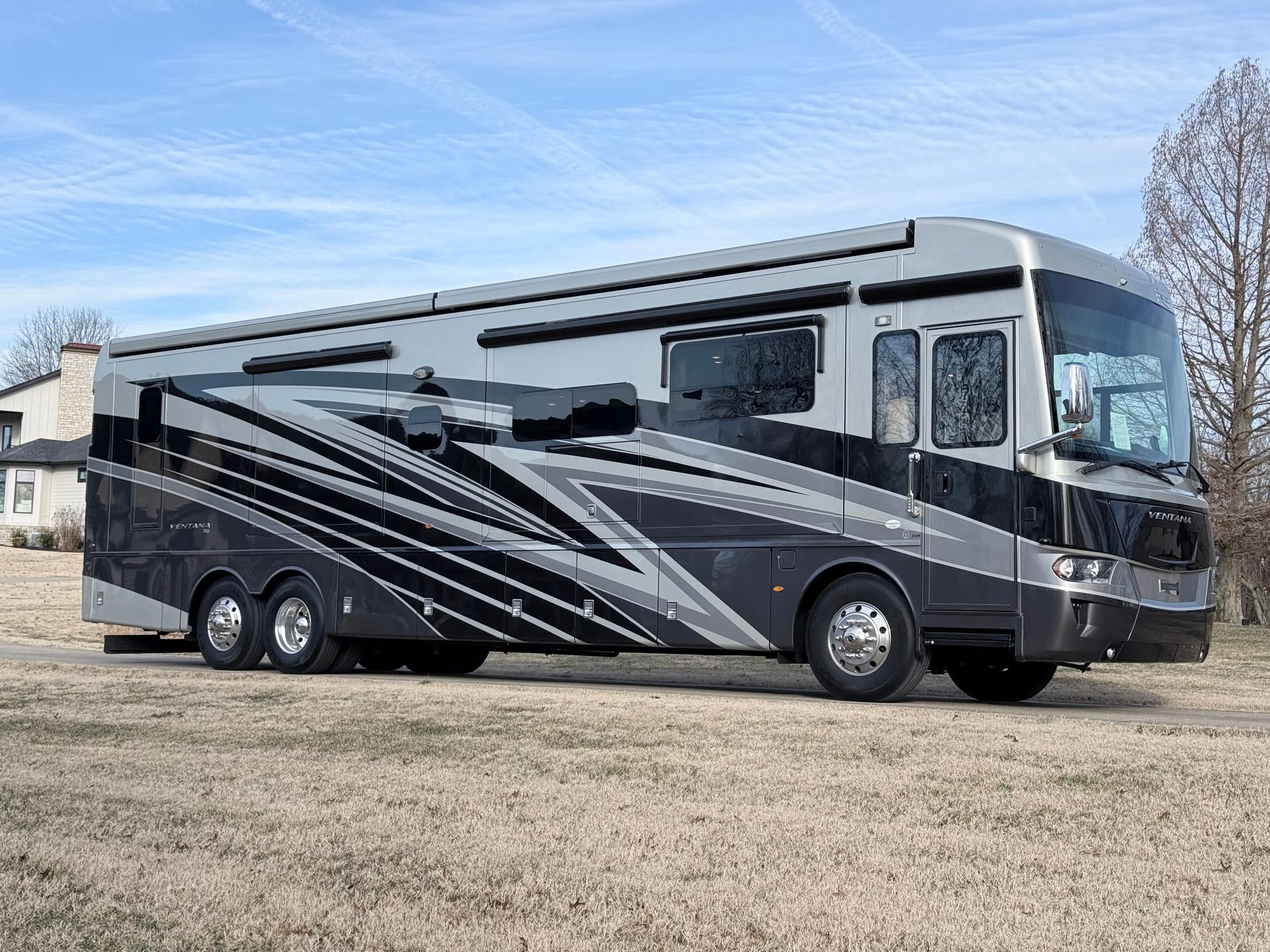 2023 Newmar Ventana 4369