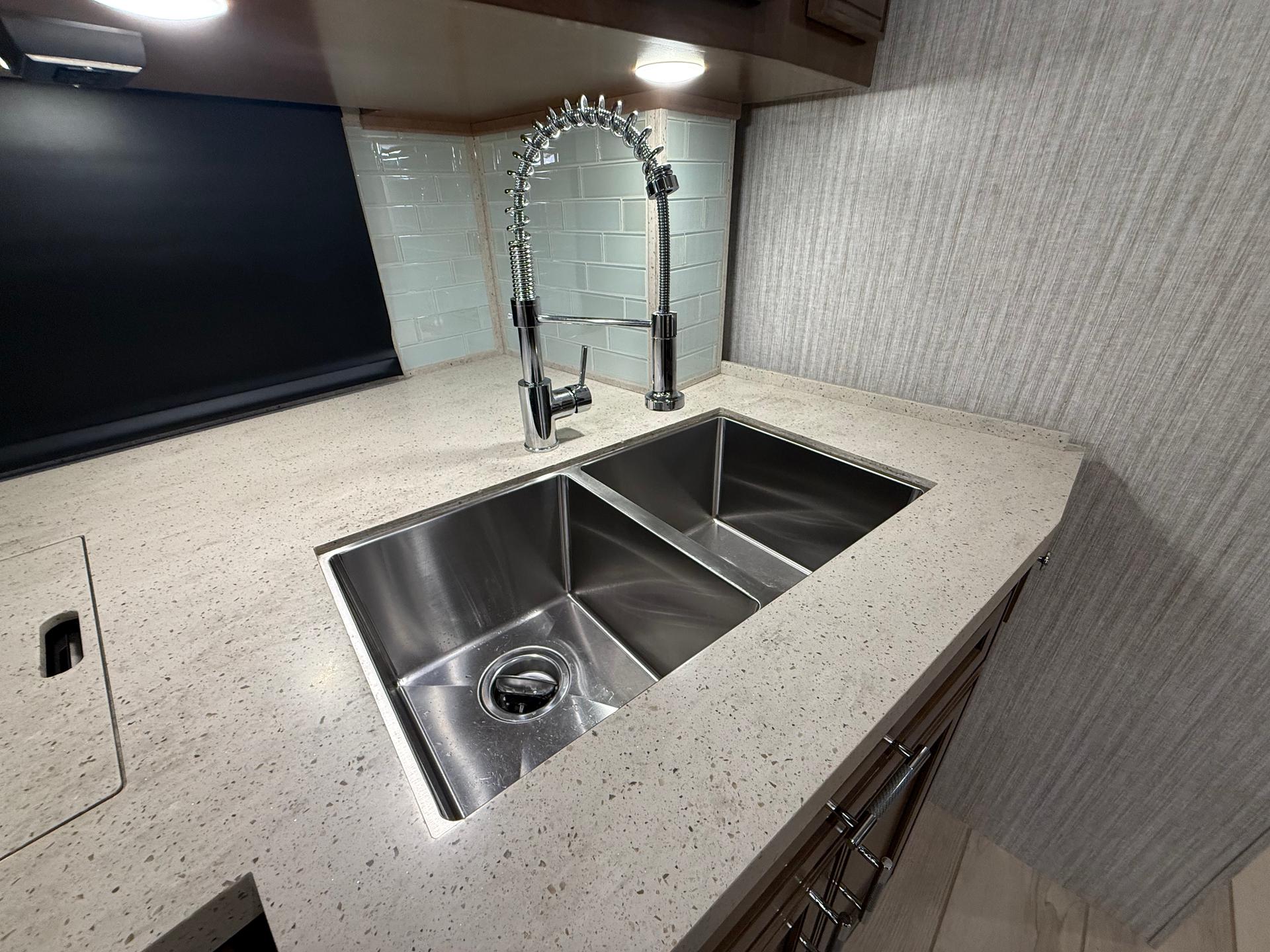 2023 Newmar 2023 Newmar Ventana - thumbnail 26