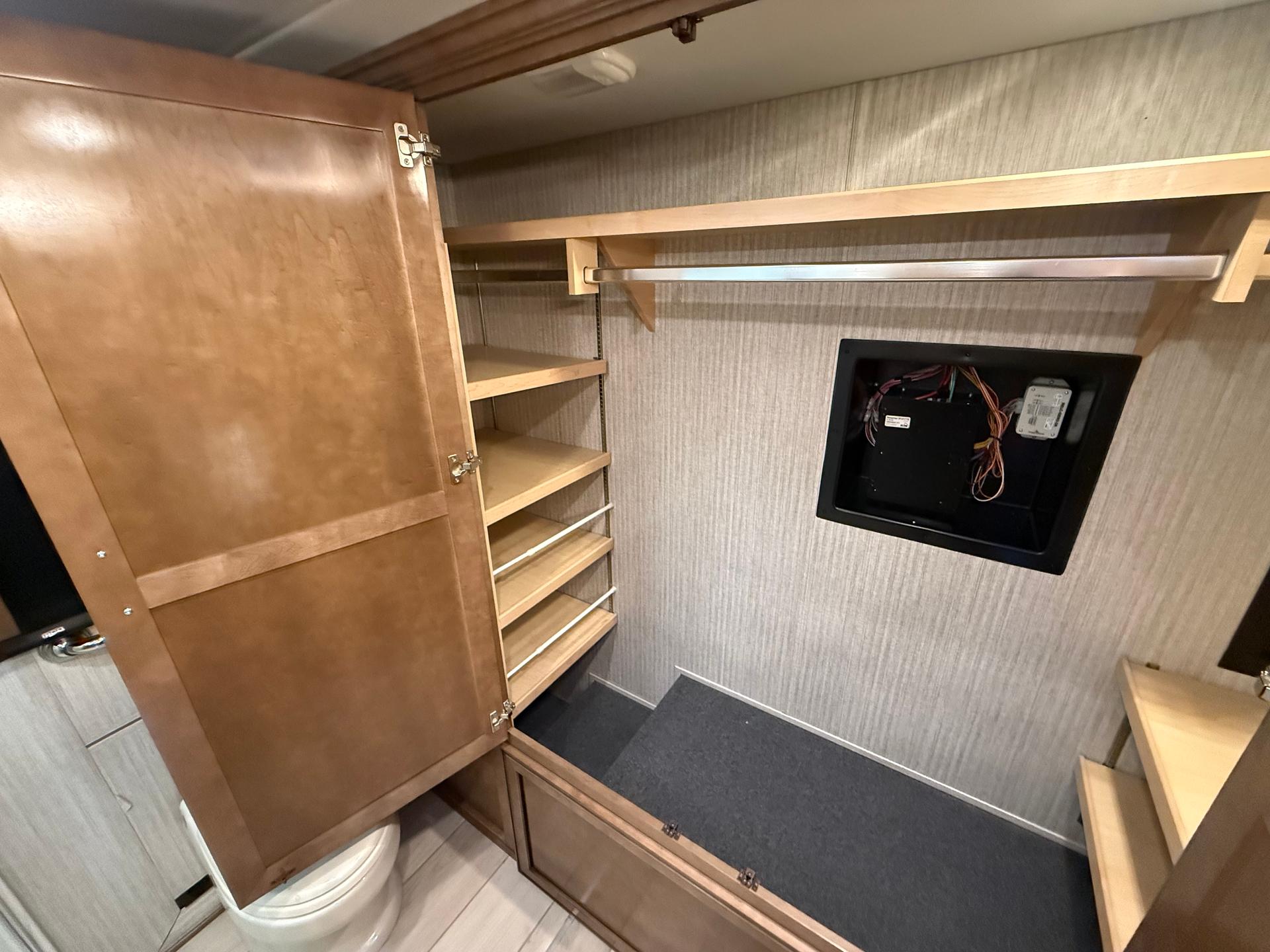 2023 Newmar 2023 Newmar Ventana - thumbnail 40