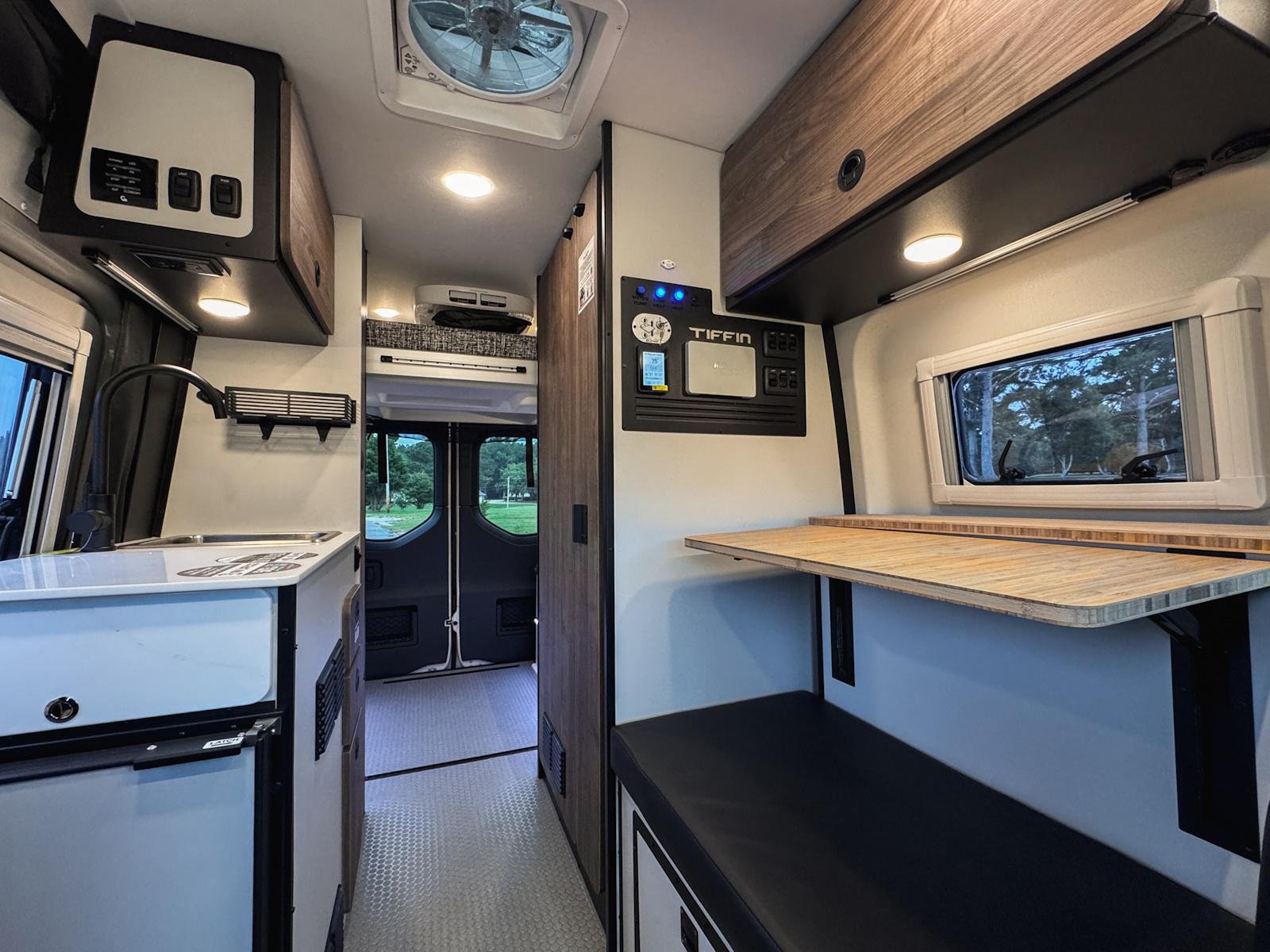 2026 Tiffin Motorhomes 2026 Tiffin Motorhomes Open Trail - thumbnail 6