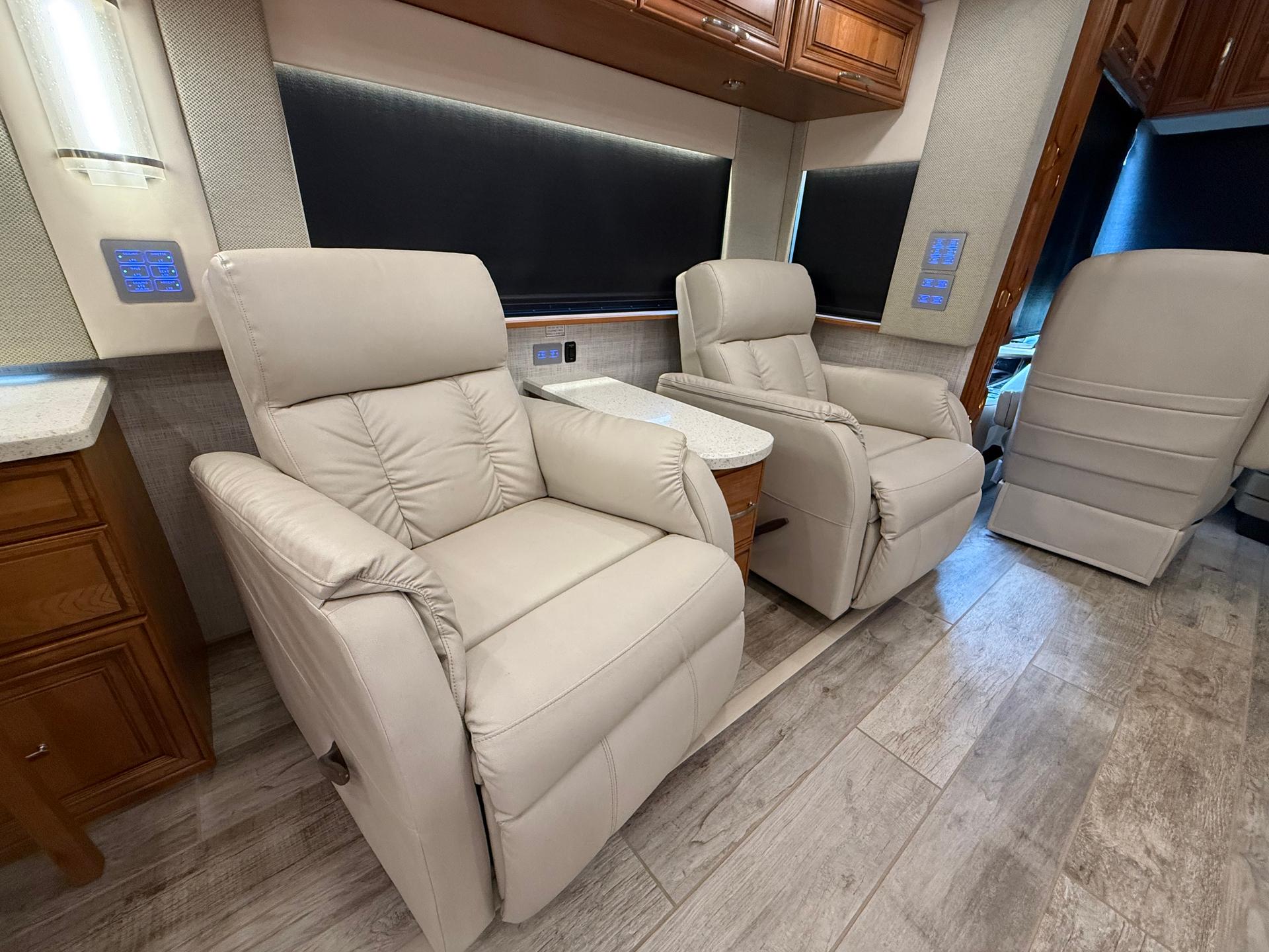 2019 Newmar 2019 Newmar Mountain Aire - thumbnail 24