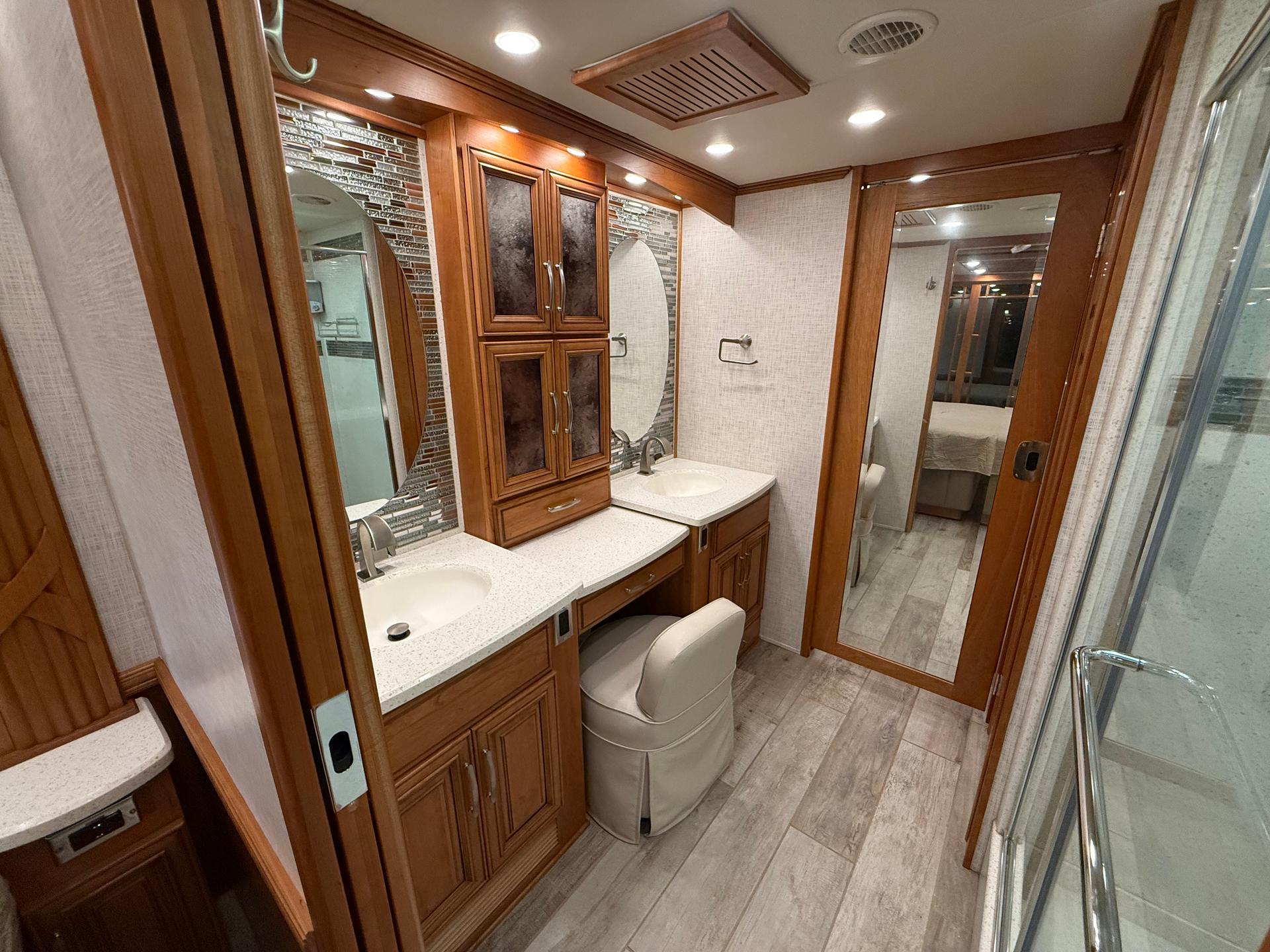 2019 Newmar 2019 Newmar Mountain Aire - thumbnail 50