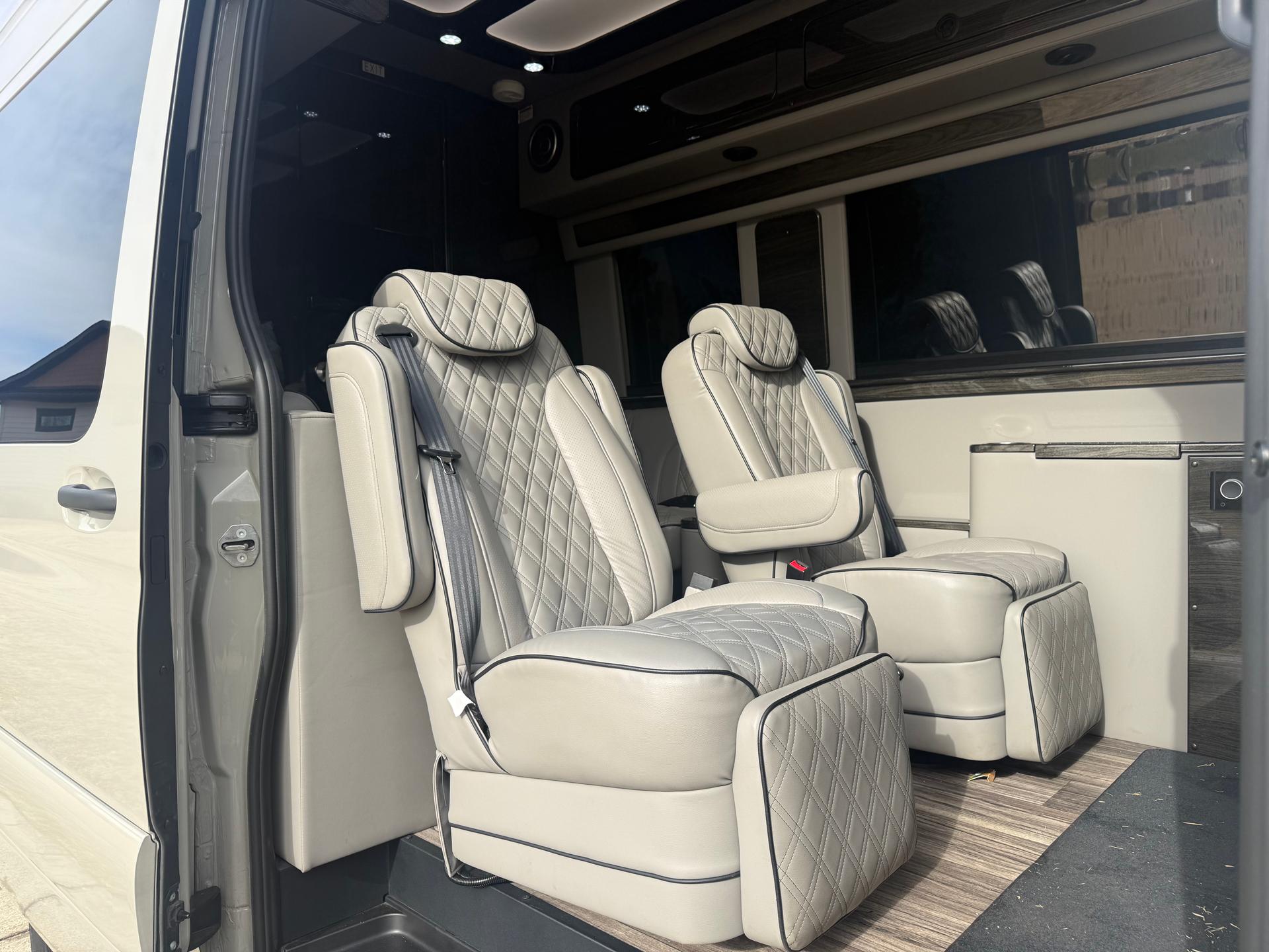 2023 Midwest Automotive Designs 2023 Midwest Automotive Designs Luxe Cruiser - thumbnail 9