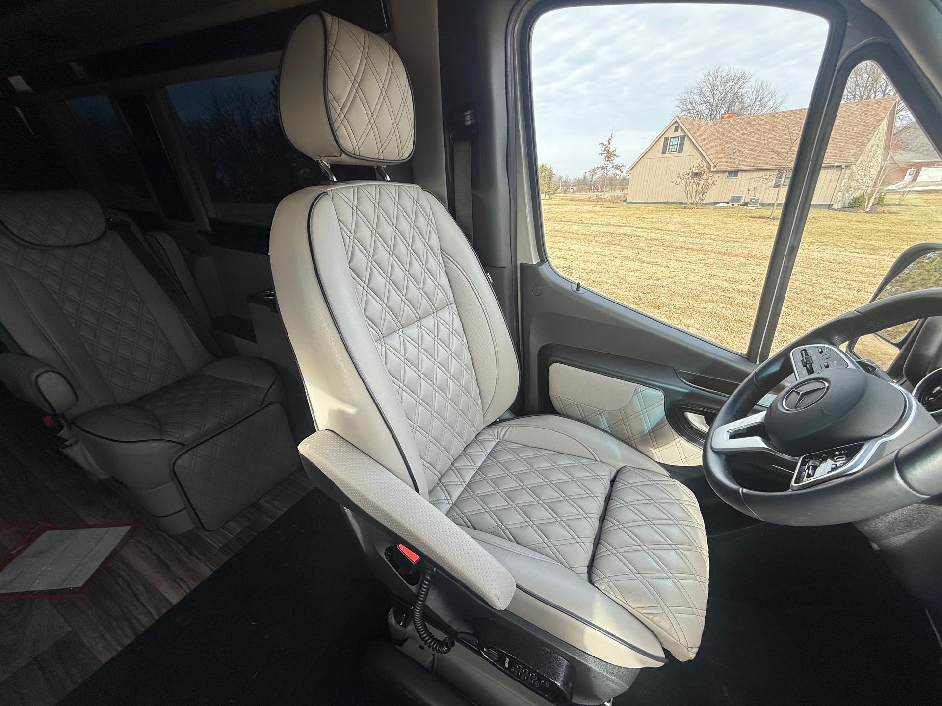 2023 Midwest Automotive Designs 2023 Midwest Automotive Designs Luxe Cruiser - thumbnail 25