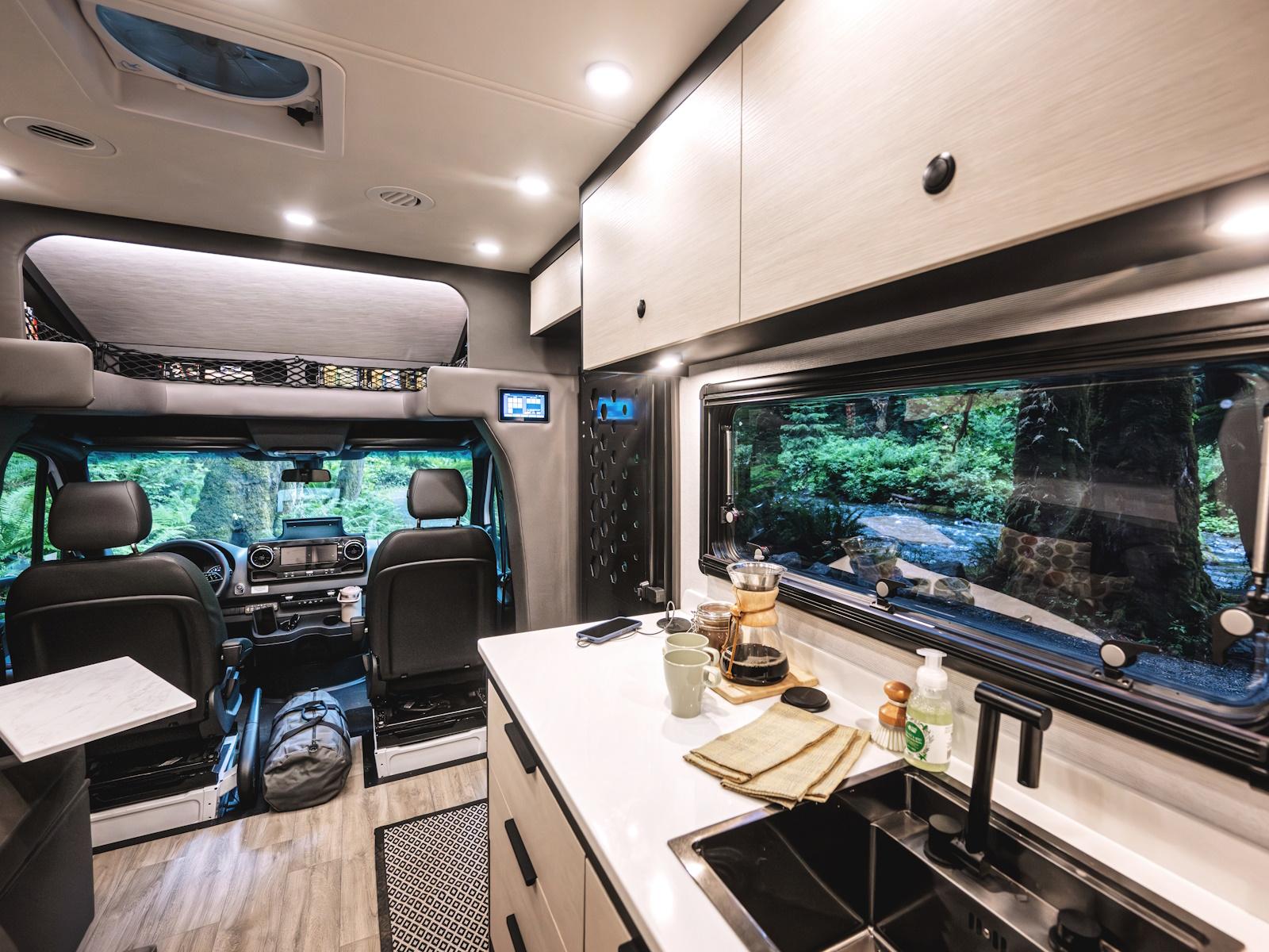2026 Tiffin Motorhomes 2026 Tiffin Motorhomes Open Trail  - thumbnail 5