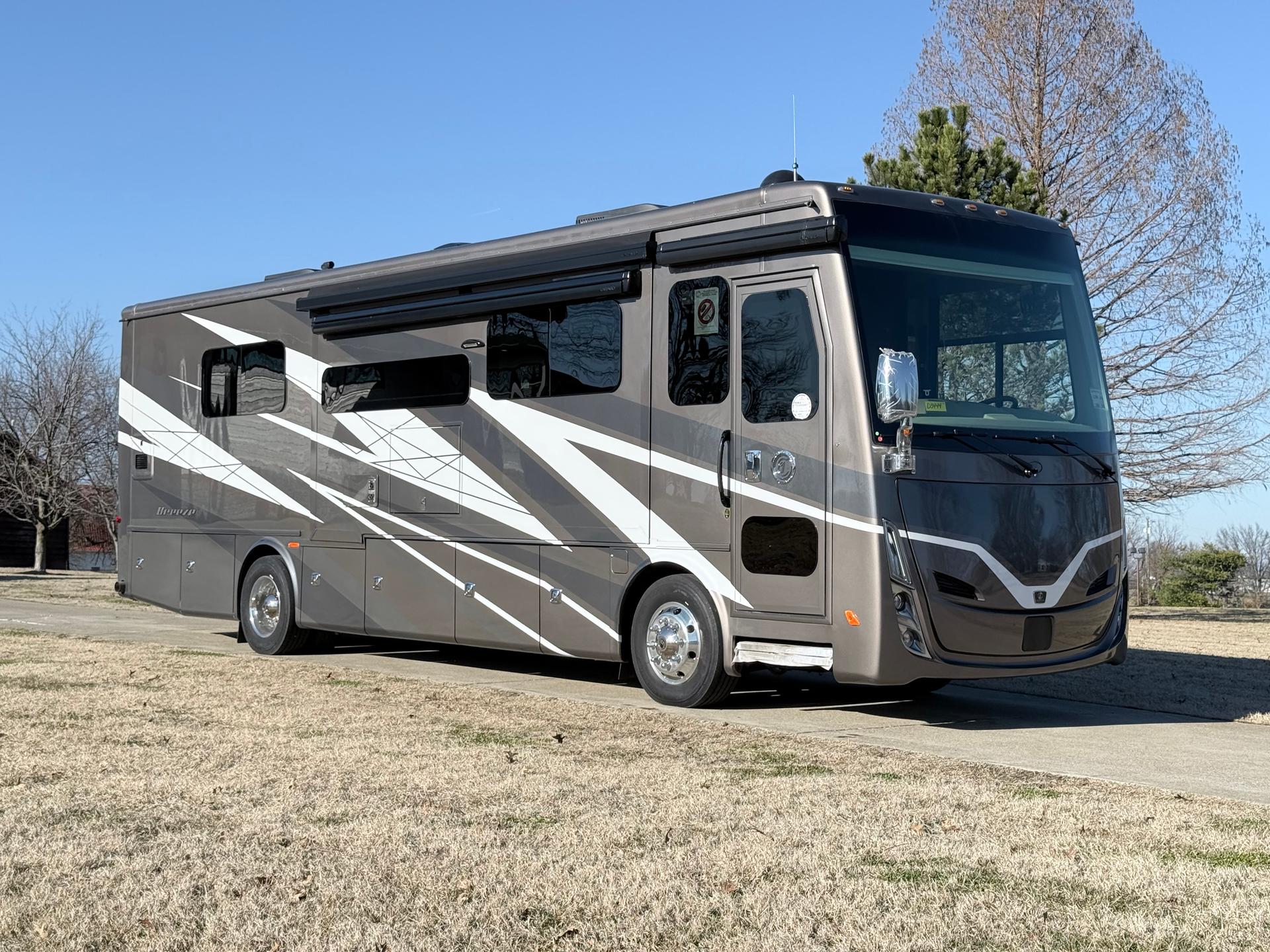 2026 Tiffin Motorhomes Allegro Breeze 33BR