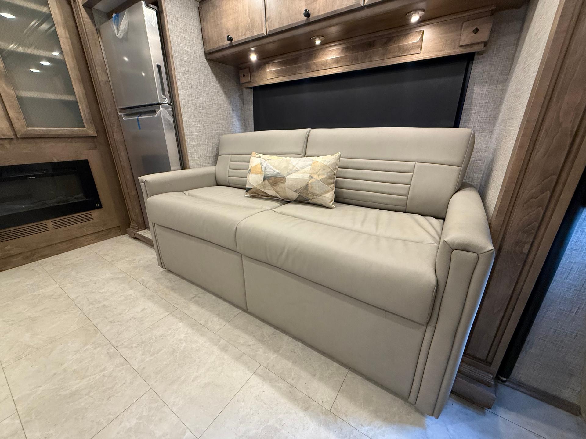 2026 Tiffin Motorhomes 2026 Tiffin Motorhomes Allegro Breeze - thumbnail 15