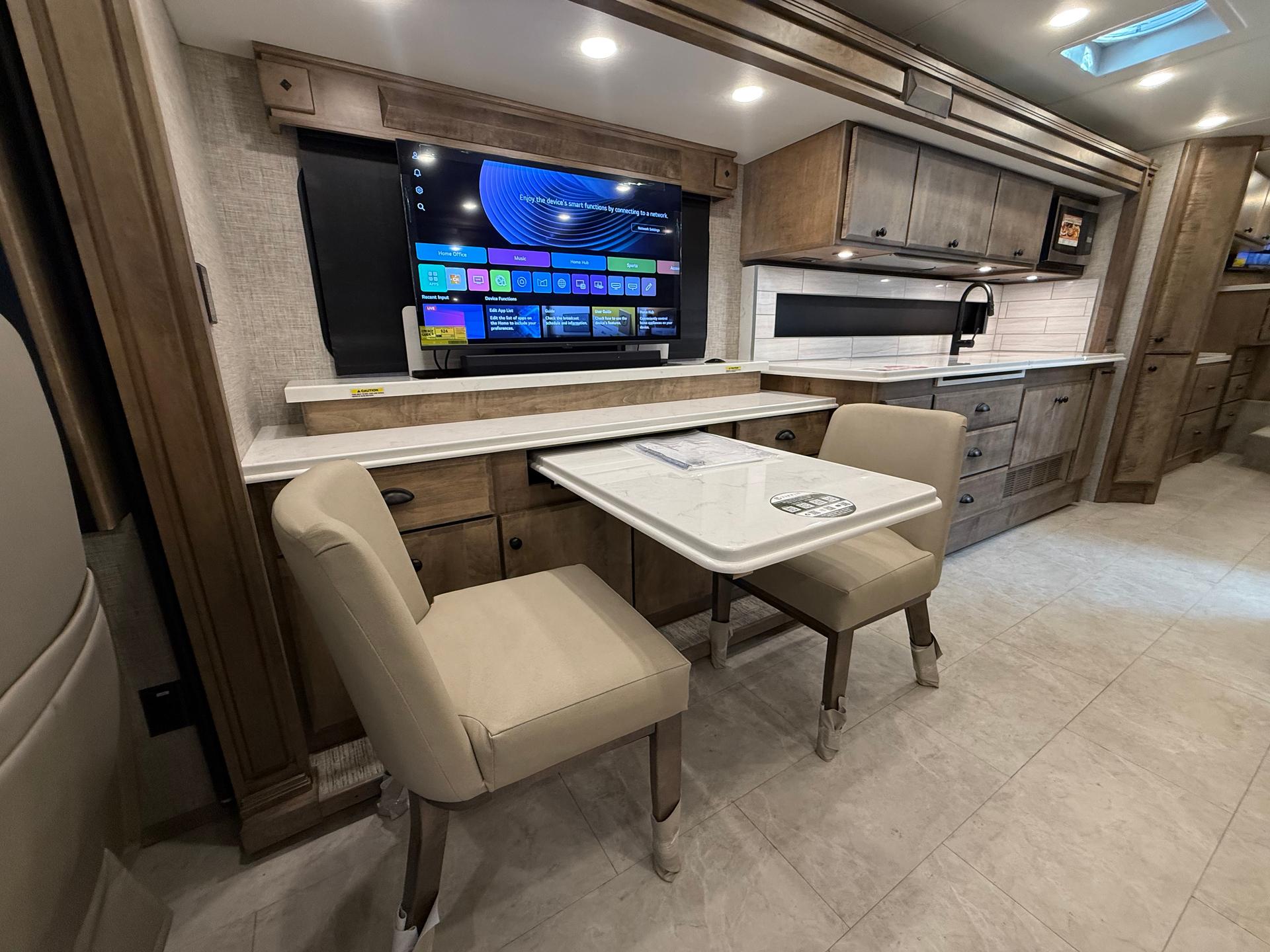 2026 Tiffin Motorhomes 2026 Tiffin Motorhomes Allegro Breeze - thumbnail 17