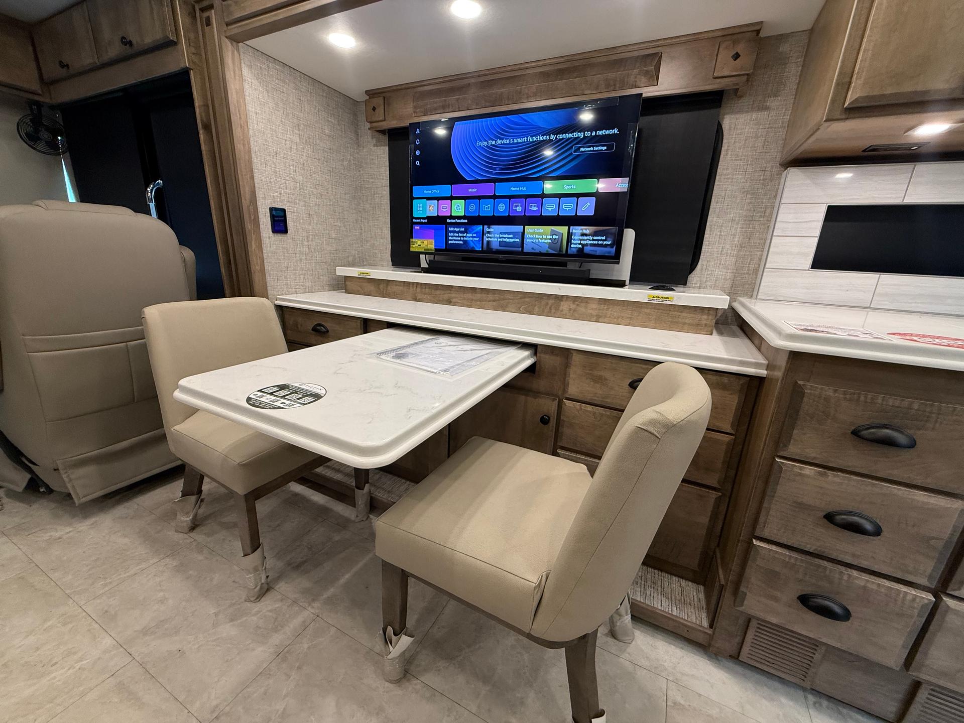 2026 Tiffin Motorhomes 2026 Tiffin Motorhomes Allegro Breeze - thumbnail 18