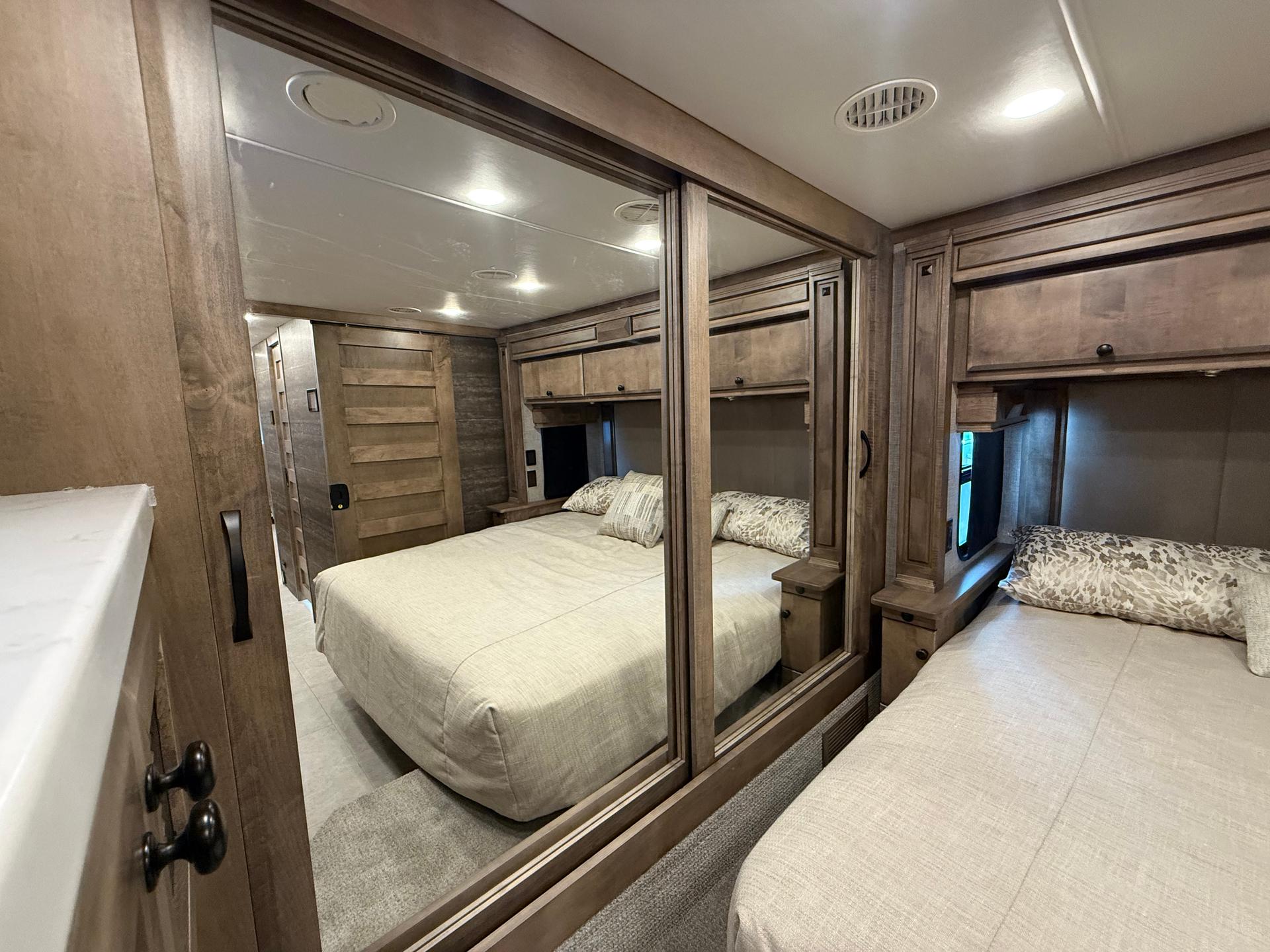 2026 Tiffin Motorhomes 2026 Tiffin Motorhomes Allegro Breeze - thumbnail 40