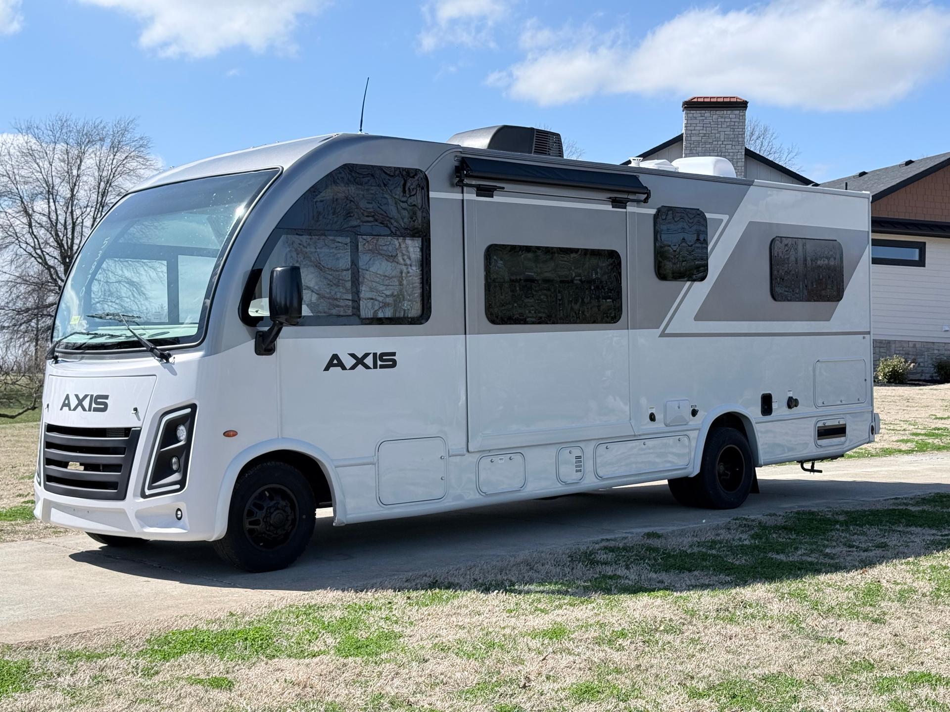 2026 Thor Motor Coach 2026 Thor Motor Coach Axis - thumbnail 9