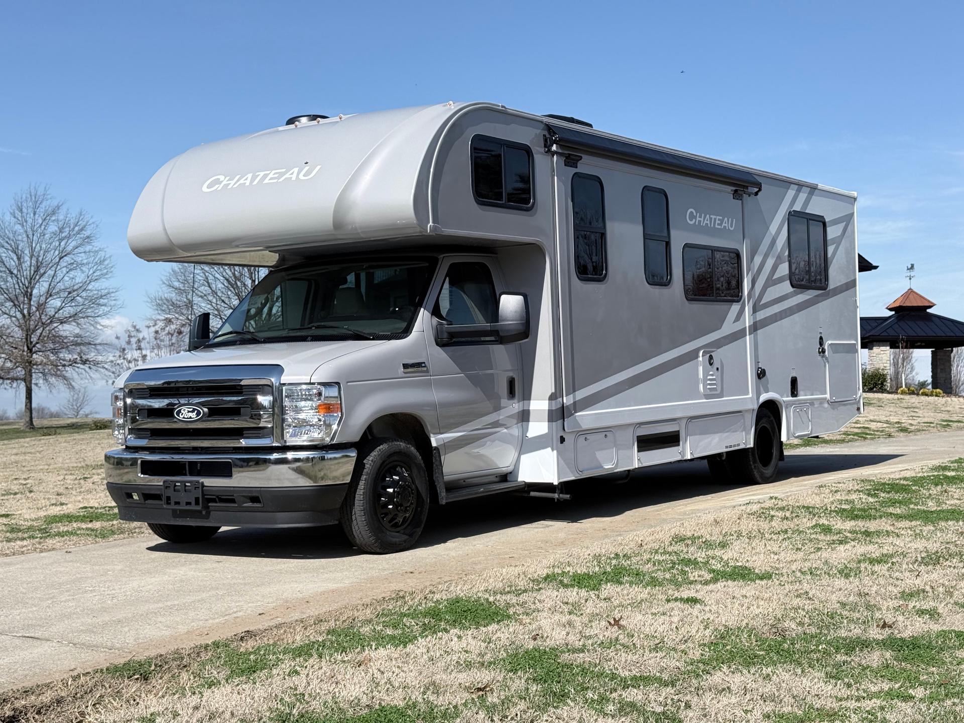 2026 Thor Motor Coach 2026 Thor Motor Coach Chateau - thumbnail 11