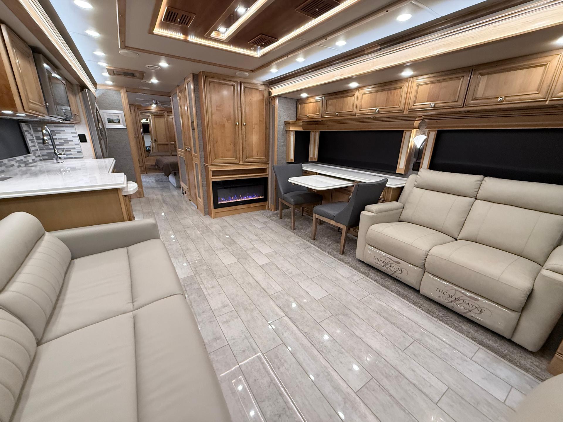 2022 Tiffin Motorhomes 2022 Tiffin Motorhomes Phaeton - thumbnail 5