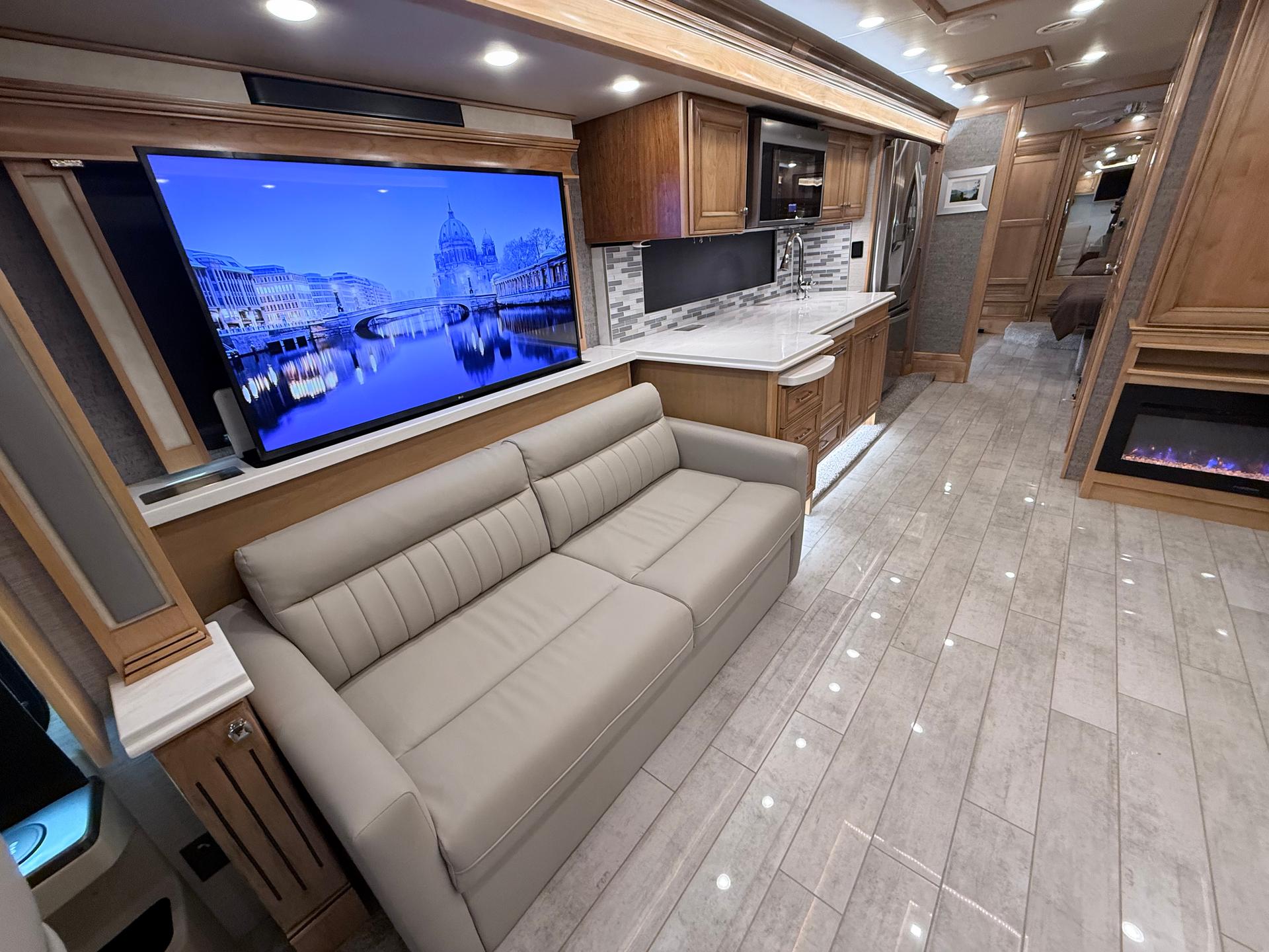 2022 Tiffin Motorhomes 2022 Tiffin Motorhomes Phaeton - thumbnail 7