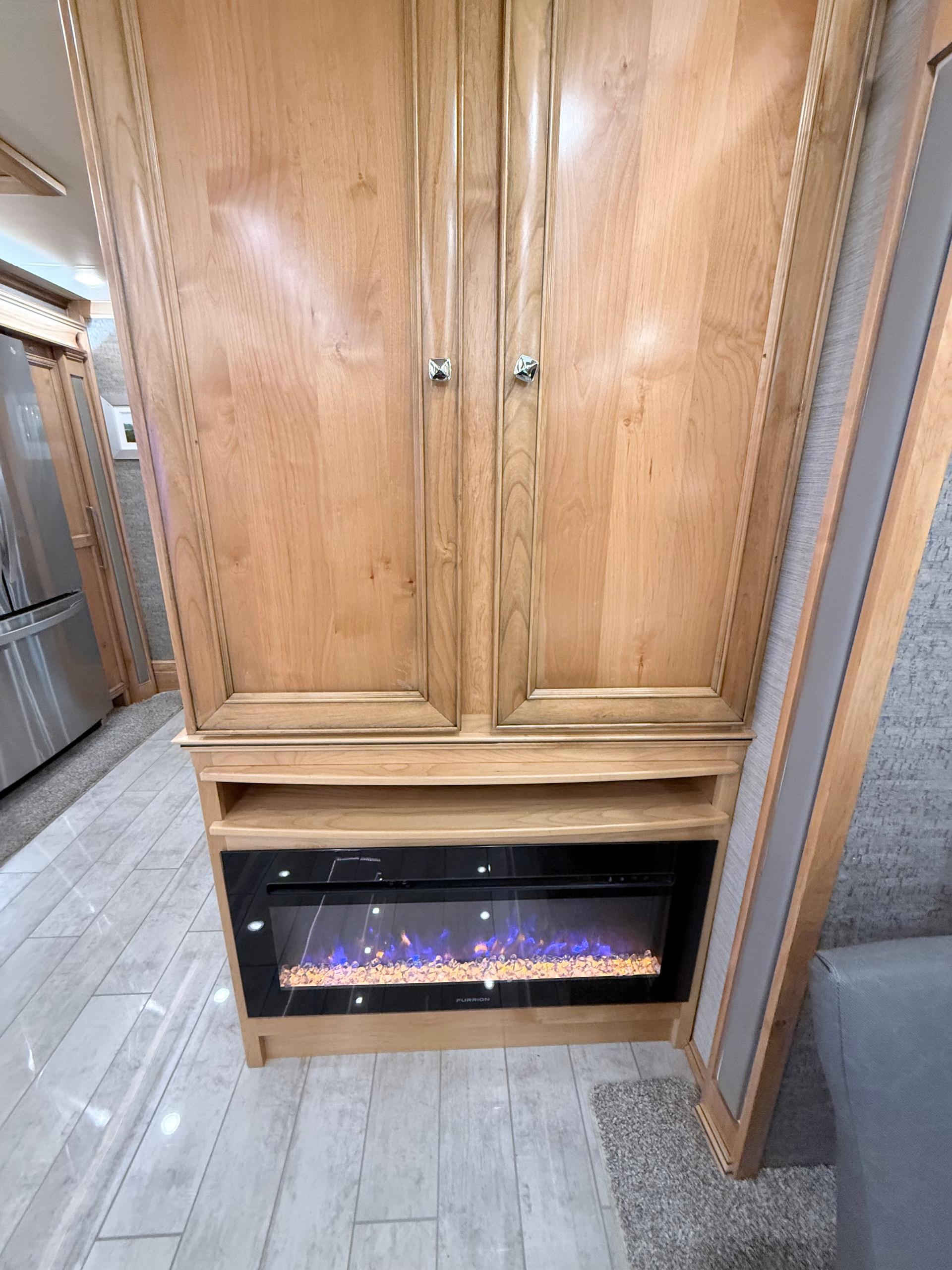 2022 Tiffin Motorhomes 2022 Tiffin Motorhomes Phaeton - thumbnail 13