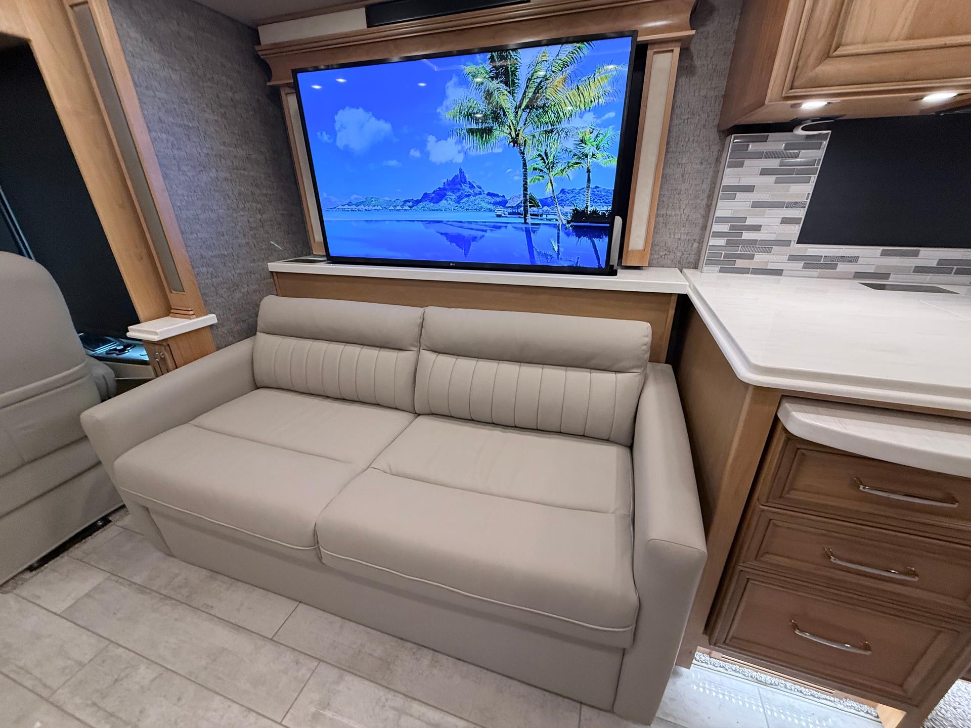 2022 Tiffin Motorhomes 2022 Tiffin Motorhomes Phaeton - thumbnail 16