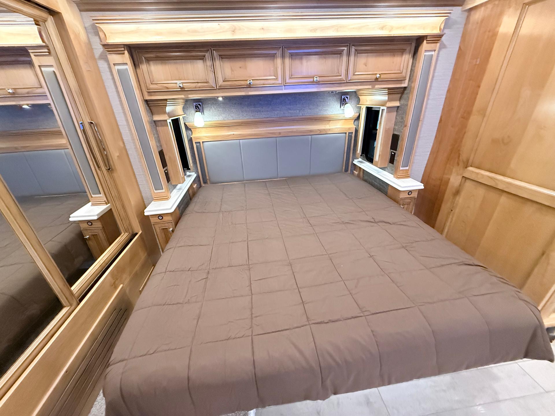 2022 Tiffin Motorhomes 2022 Tiffin Motorhomes Phaeton - thumbnail 32