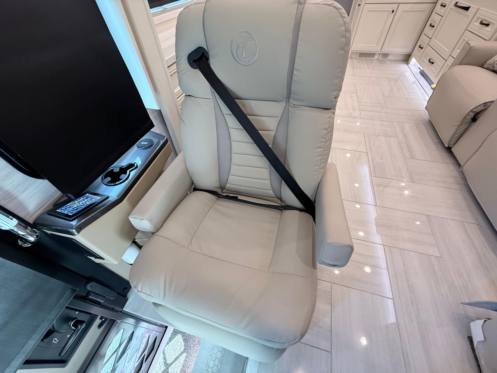 2026 Tiffin Motorhomes 2026 Tiffin Motorhomes Phaeton - thumbnail 28