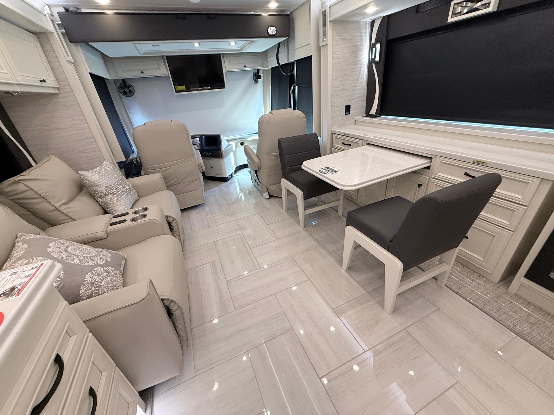 2026 Tiffin Motorhomes 2026 Tiffin Motorhomes Phaeton - thumbnail 32
