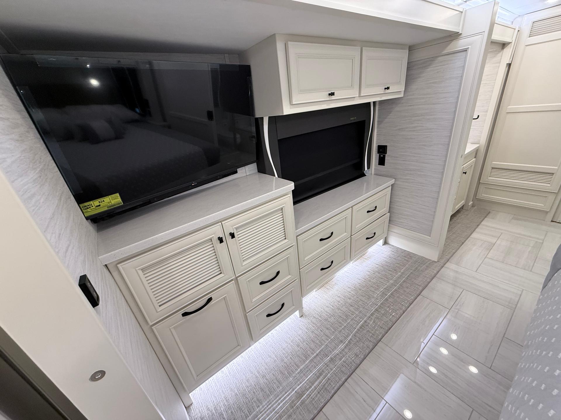 2026 Tiffin Motorhomes 2026 Tiffin Motorhomes Phaeton - thumbnail 46