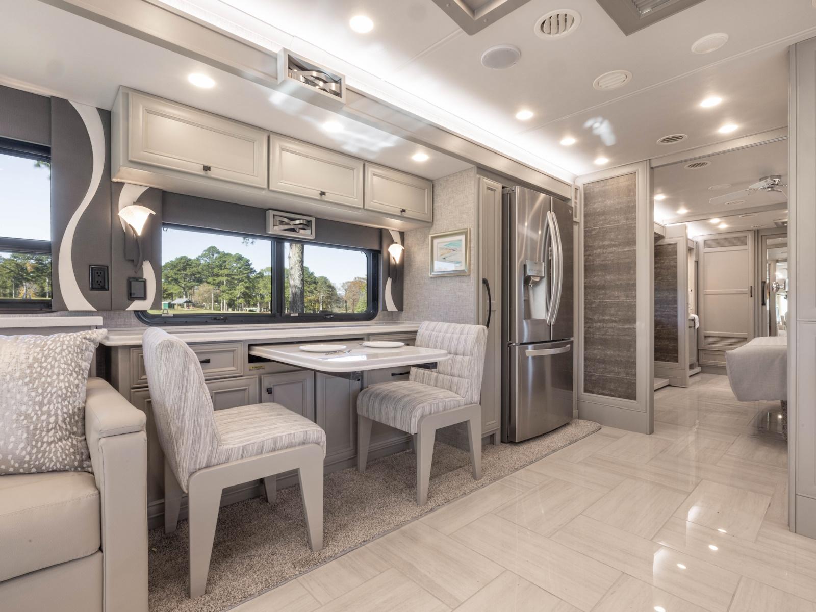 2026 Tiffin Motorhomes 2026 Tiffin Motorhomes Phaeton - thumbnail 17