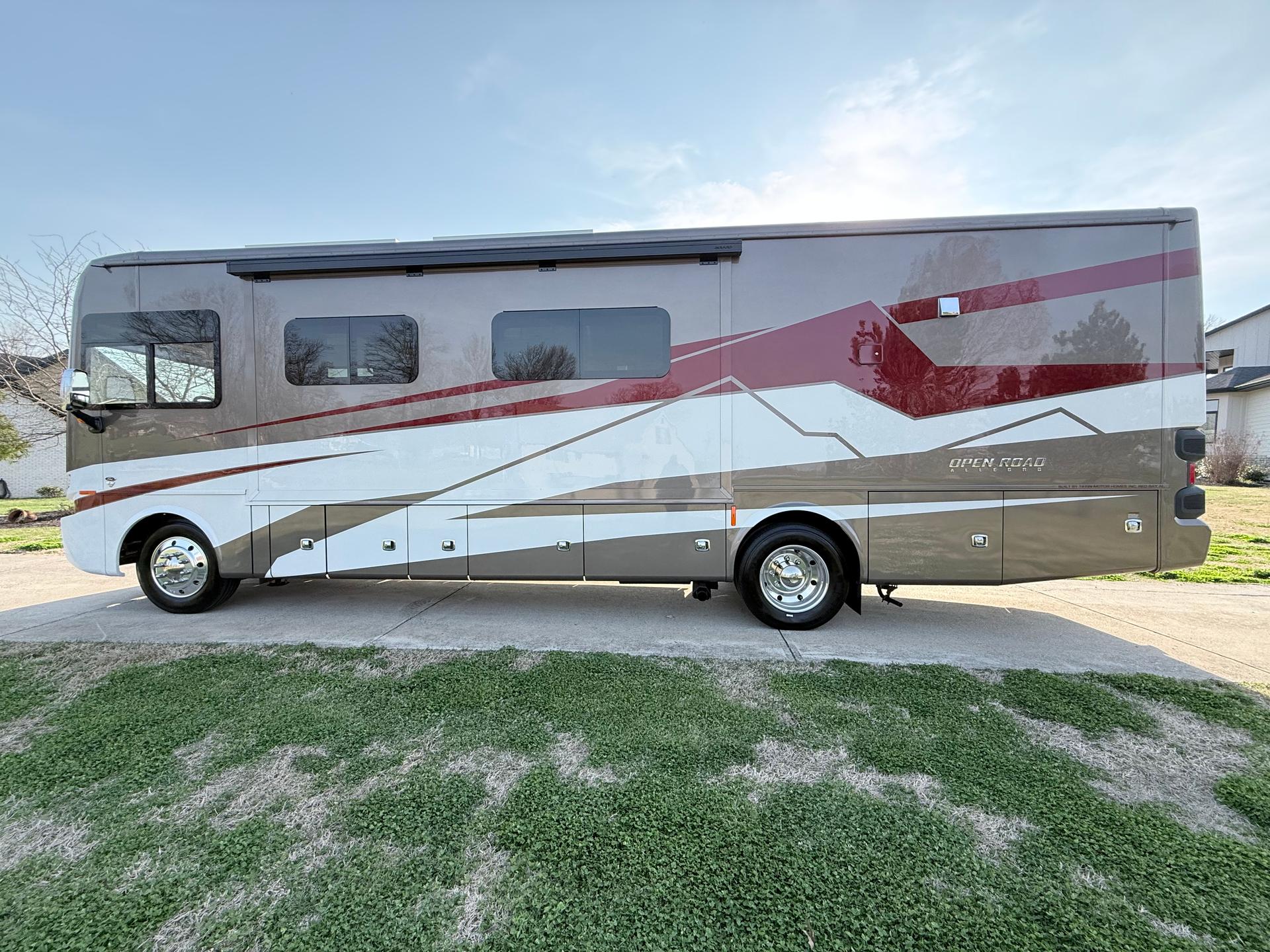 2025 Tiffin Motorhomes 2025 Tiffin Motorhomes Allegro Open Road - thumbnail 9