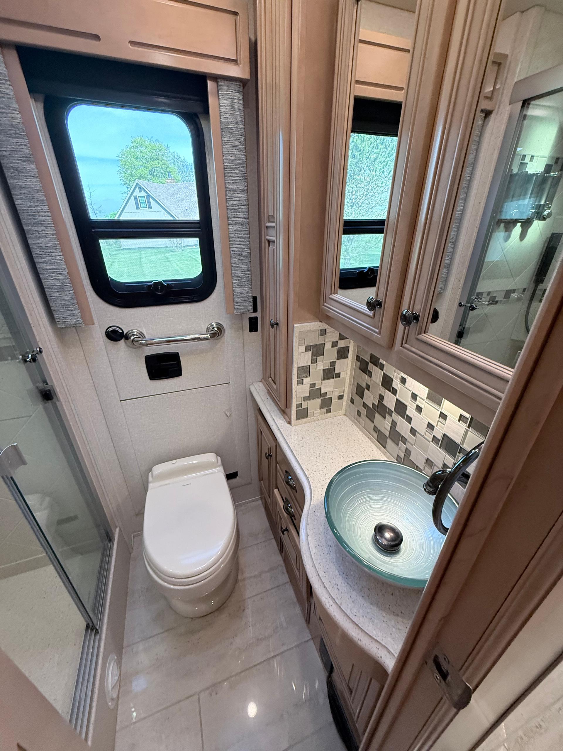 2020 Newmar 2020 Newmar Dutch Star - thumbnail 32