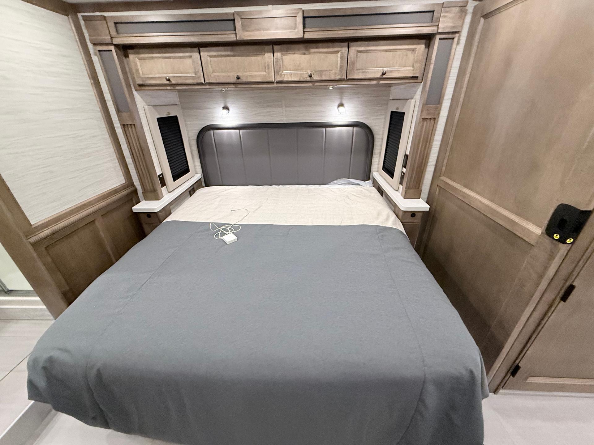 2027 Tiffin Motorhomes 2027 Tiffin Motorhomes Allegro Red - thumbnail 20
