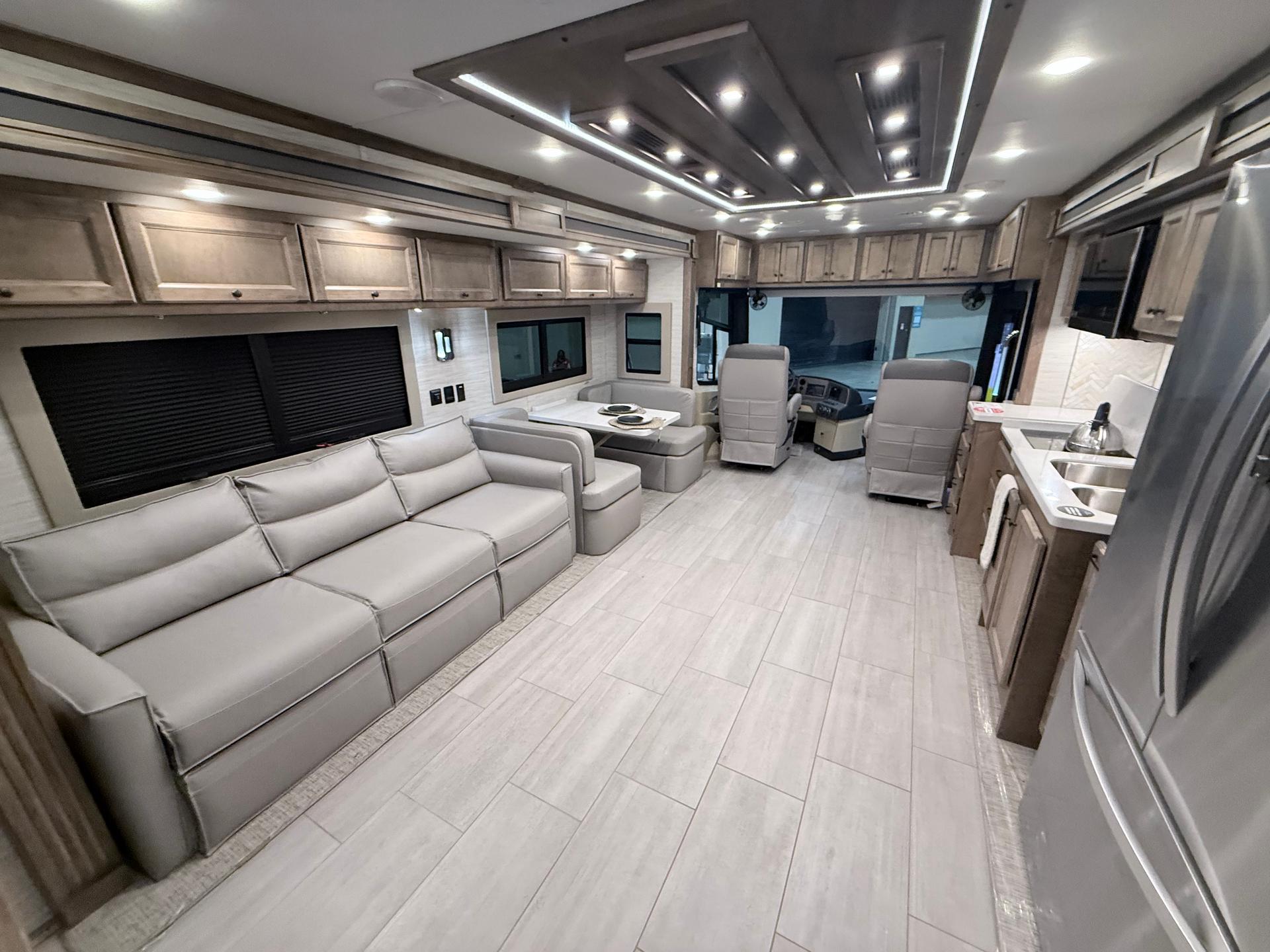 2027 Tiffin Motorhomes 2027 Tiffin Motorhomes Allegro Red - thumbnail 26