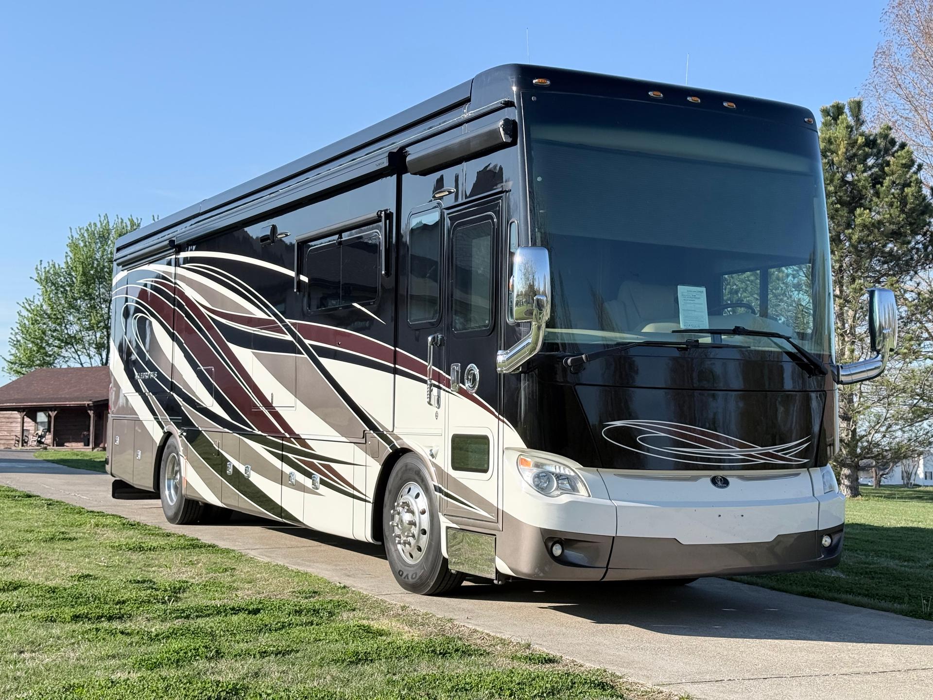 2017 Tiffin Motorhomes 2017 Tiffin Motorhomes Allegro Bus - thumbnail 12