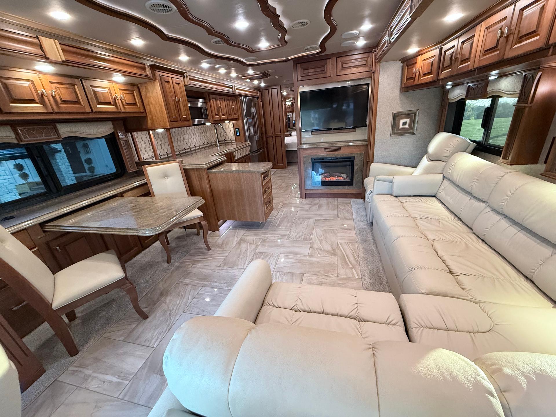 2017 Tiffin Motorhomes 2017 Tiffin Motorhomes Allegro Bus - thumbnail 13