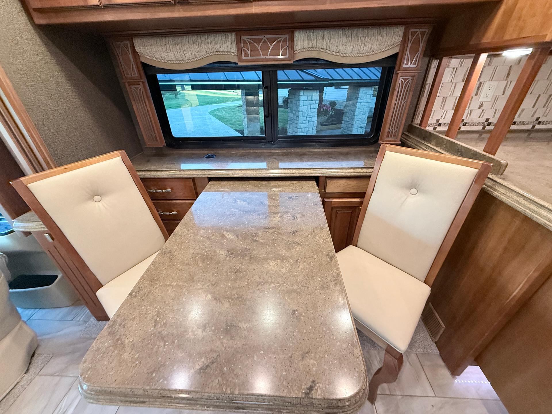 2017 Tiffin Motorhomes 2017 Tiffin Motorhomes Allegro Bus - thumbnail 21