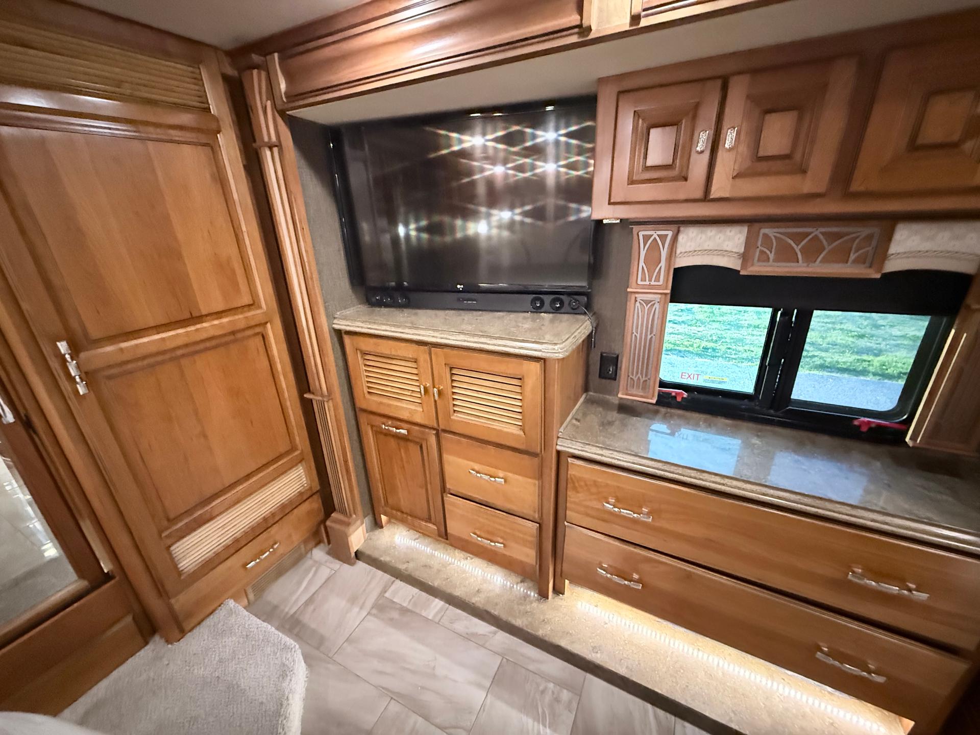 2017 Tiffin Motorhomes 2017 Tiffin Motorhomes Allegro Bus - thumbnail 39