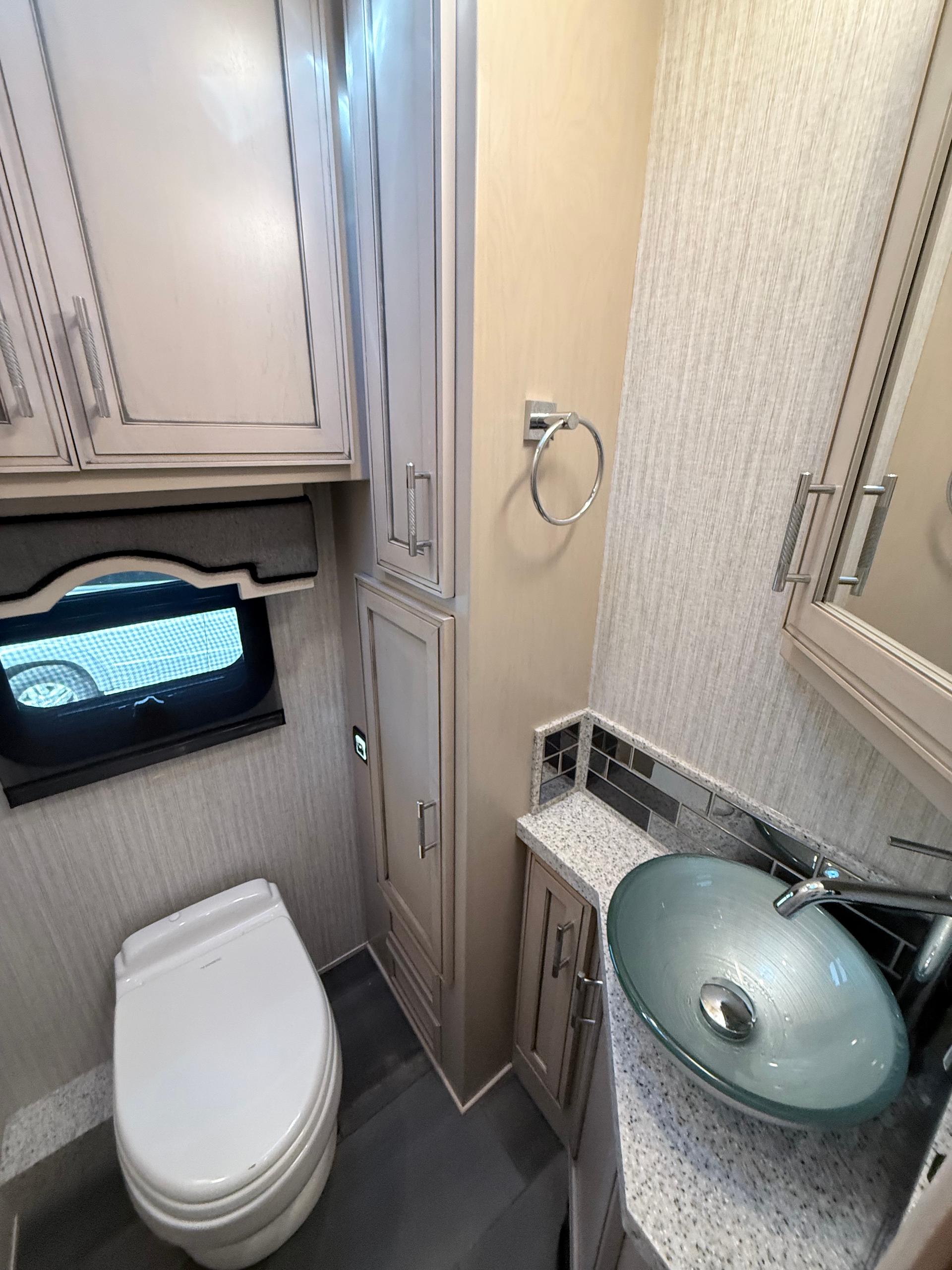 2020 Newmar 2020 Newmar Ventana - thumbnail 35