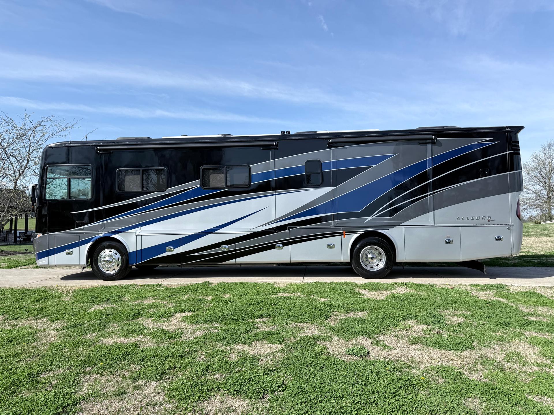 2020 Tiffin Motorhomes 2020 Tiffin Motorhomes Allegro Red - thumbnail 8
