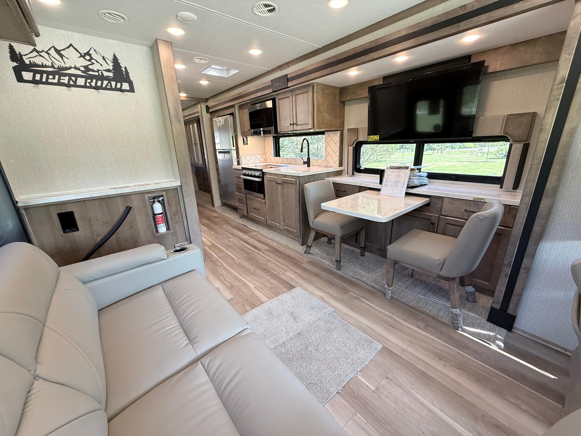 2026 Tiffin Motorhomes 2026 Tiffin Motorhomes Allegro Open Road - thumbnail 16
