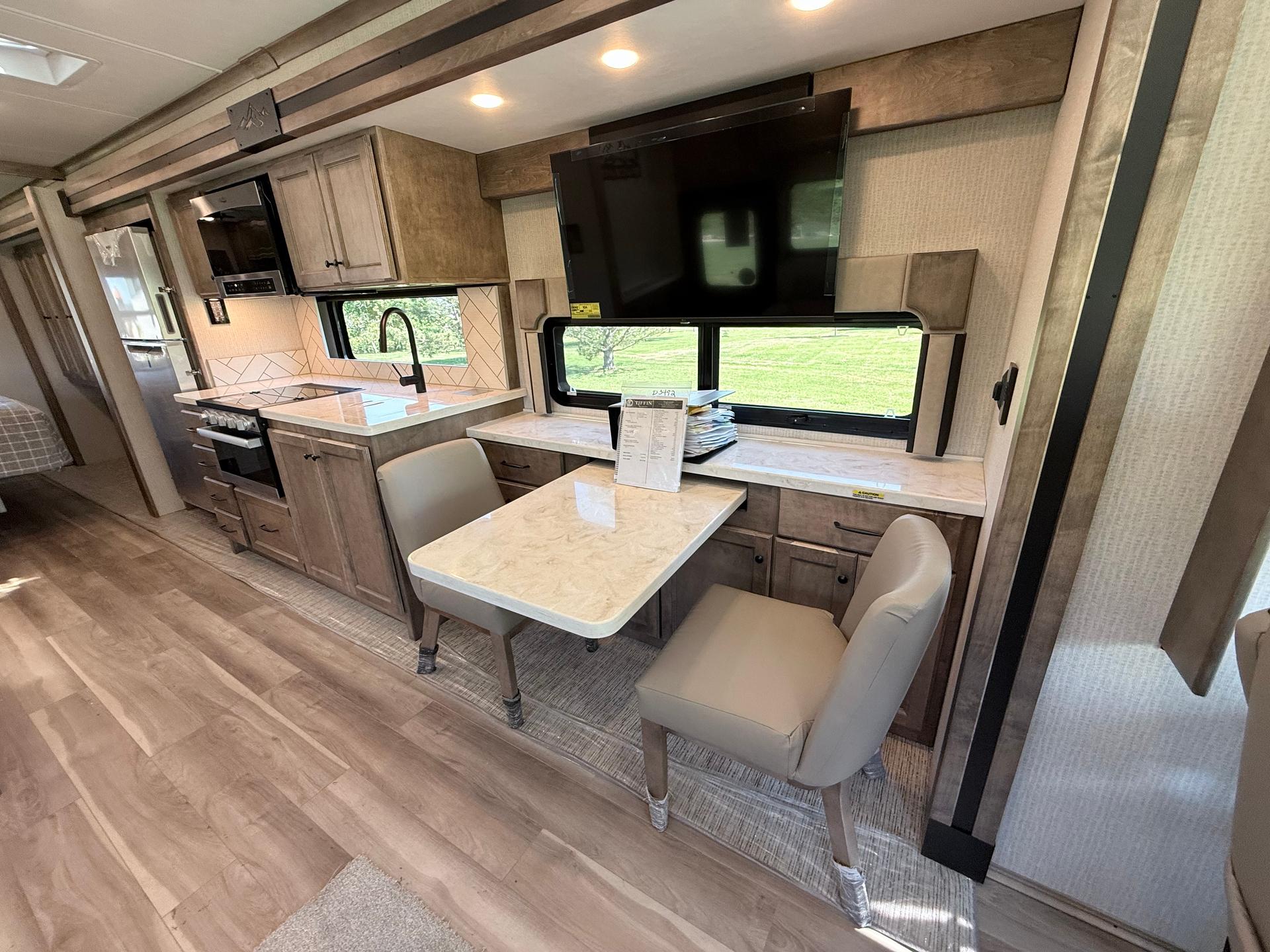2026 Tiffin Motorhomes 2026 Tiffin Motorhomes Allegro Open Road - thumbnail 19