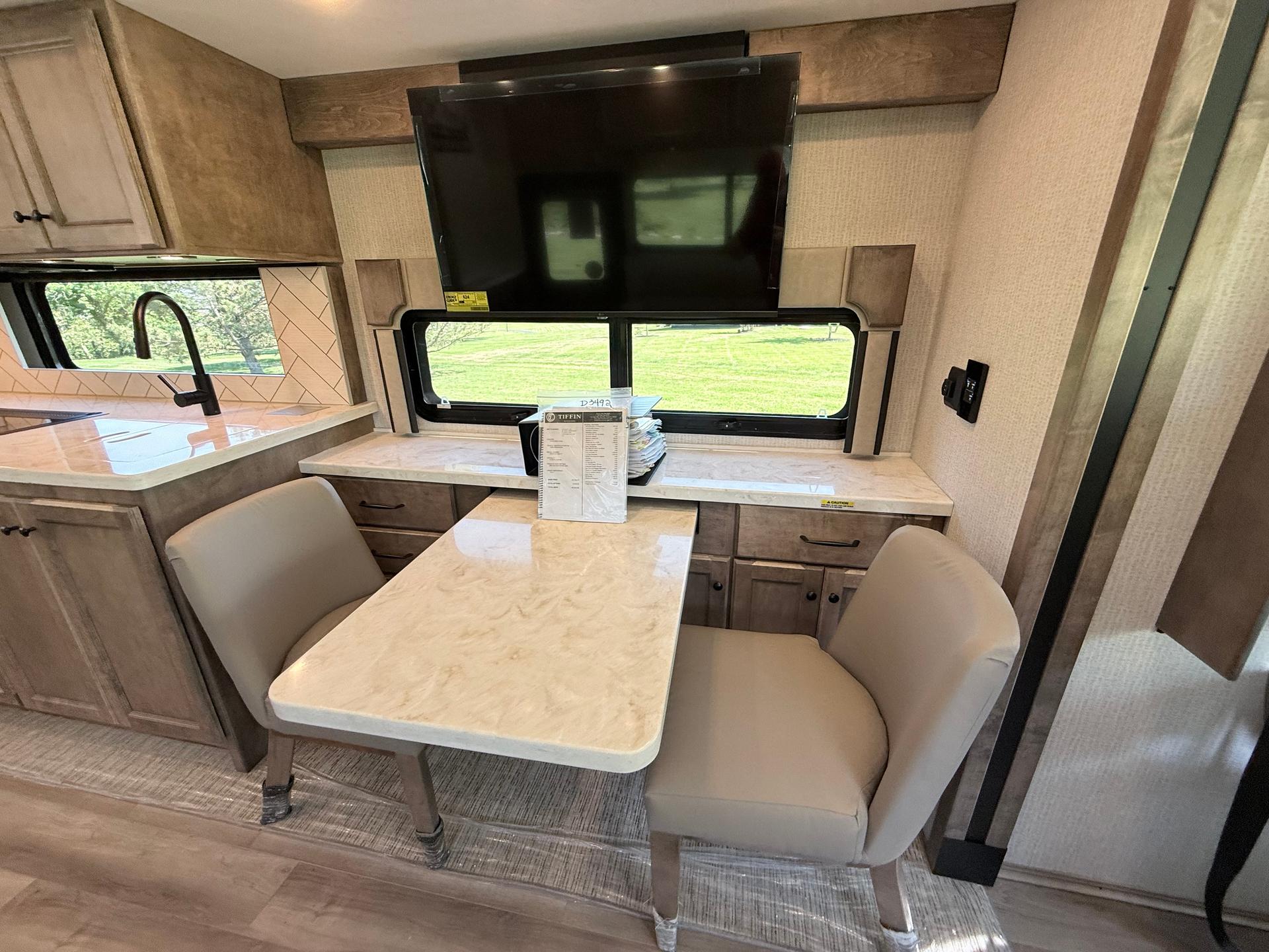 2026 Tiffin Motorhomes 2026 Tiffin Motorhomes Allegro Open Road - thumbnail 20