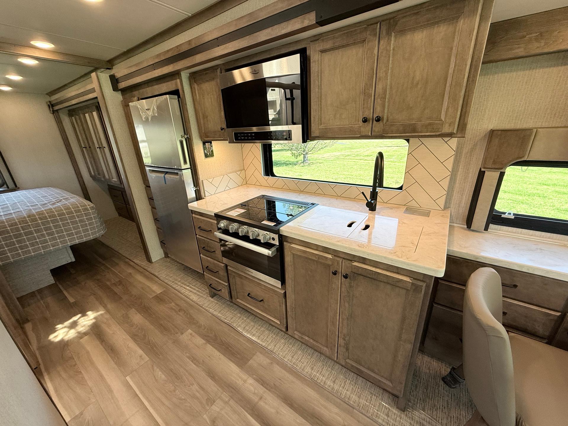 2026 Tiffin Motorhomes 2026 Tiffin Motorhomes Allegro Open Road - thumbnail 22