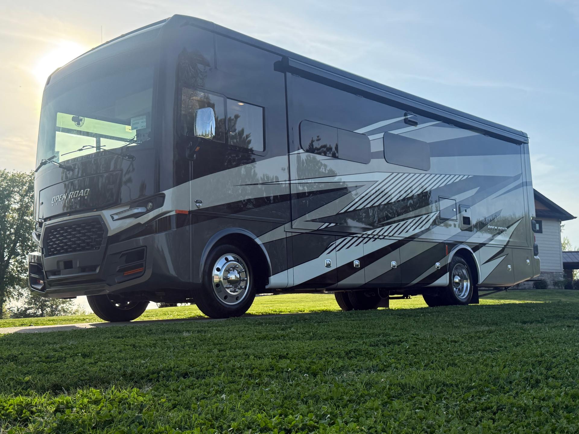 2026 Tiffin Motorhomes 2026 Tiffin Motorhomes Allegro Open Road - thumbnail 9