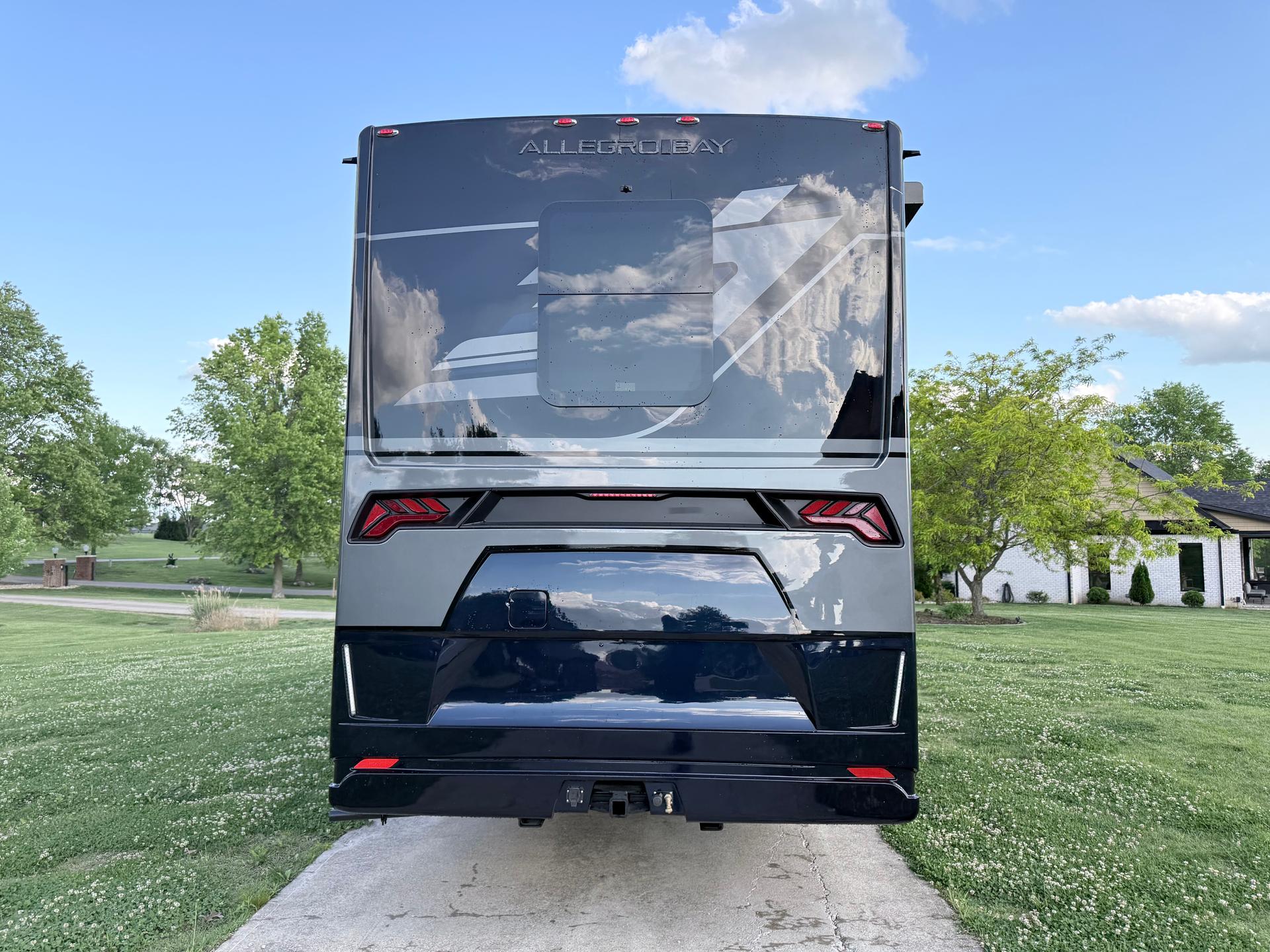 2026 Tiffin Motorhomes 2026 Tiffin Motorhomes Allegro Bay - thumbnail 5