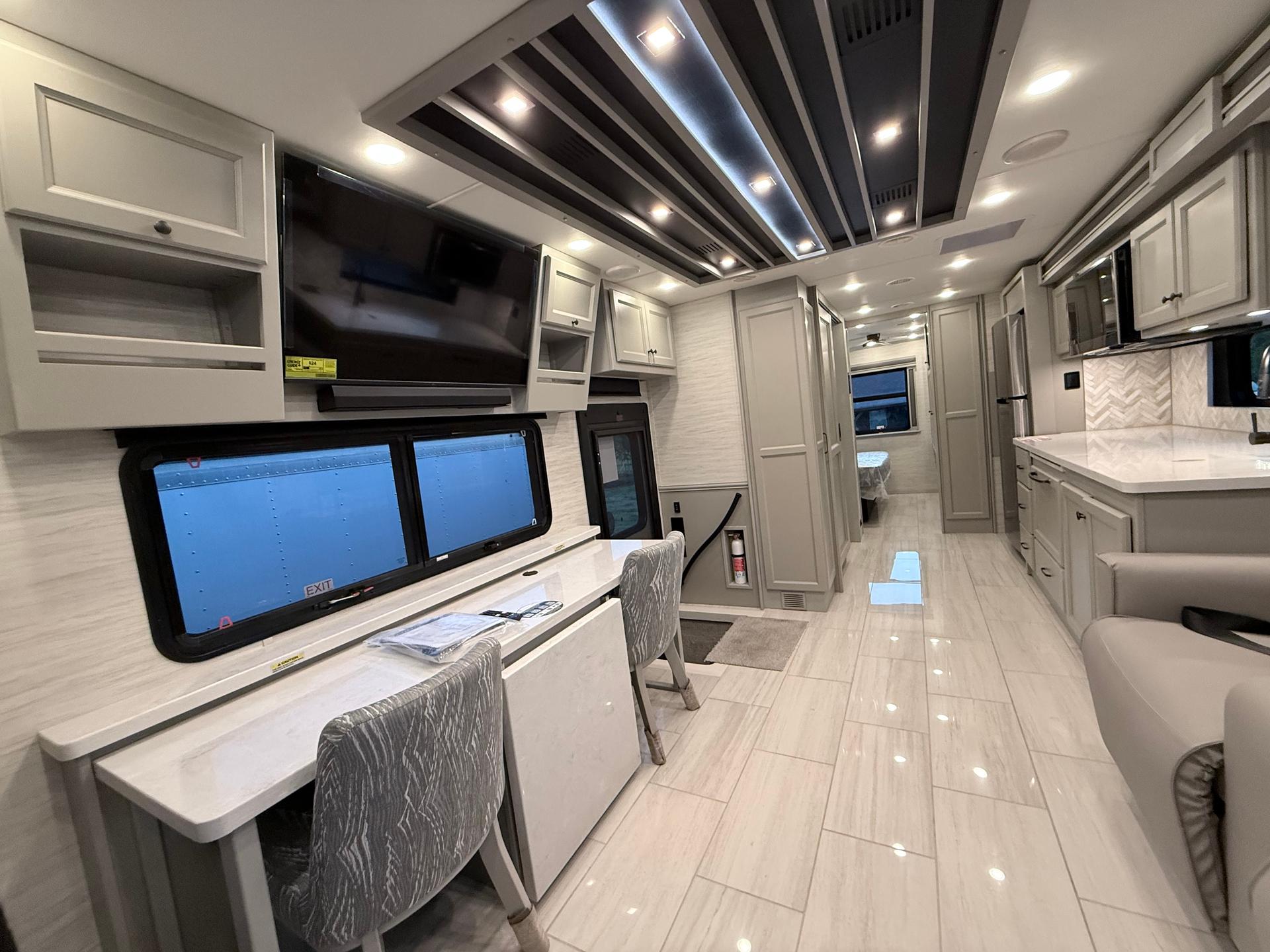 2026 Tiffin Motorhomes 2026 Tiffin Motorhomes Allegro Bay - thumbnail 16