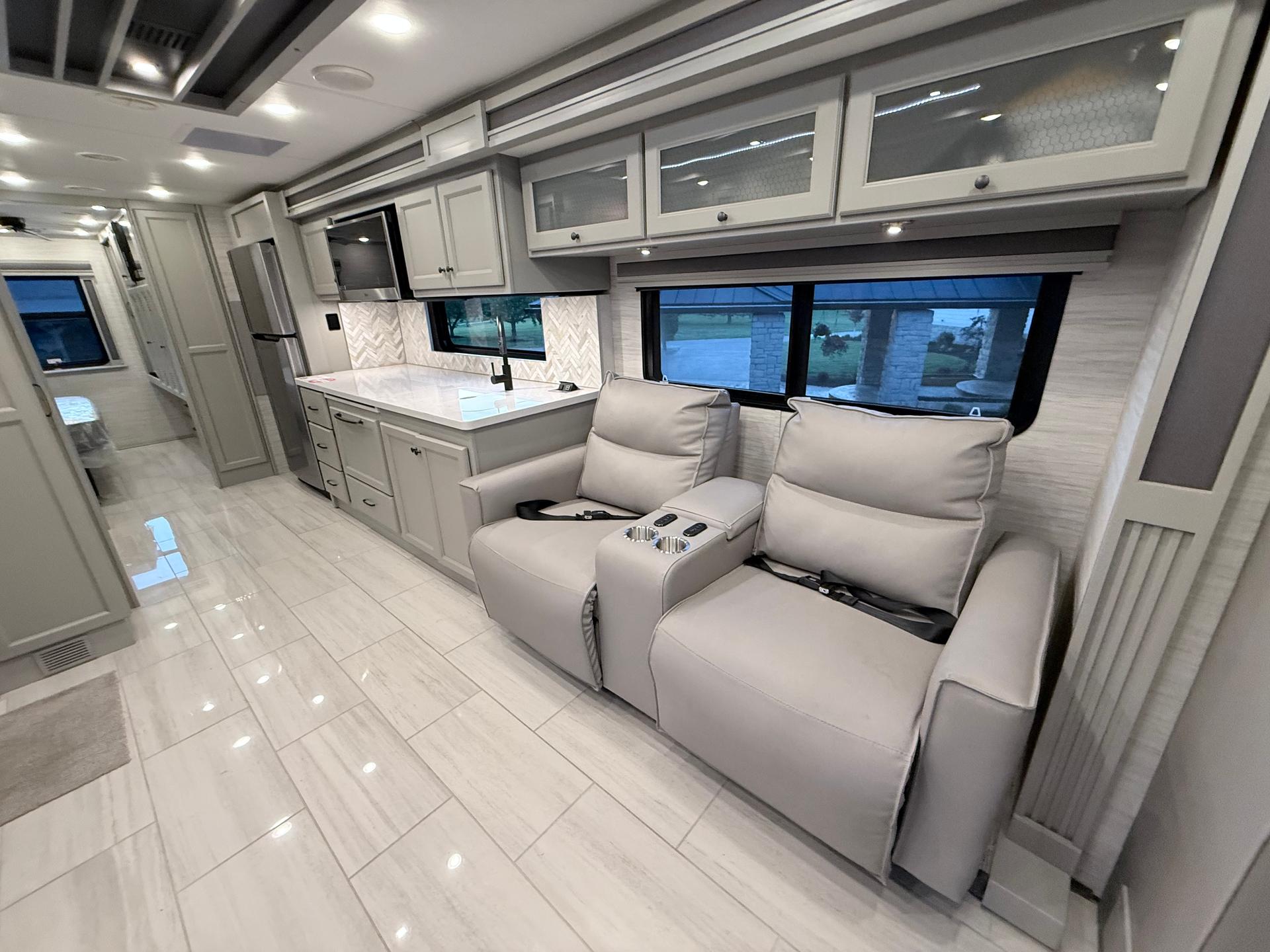 2026 Tiffin Motorhomes 2026 Tiffin Motorhomes Allegro Bay - thumbnail 17