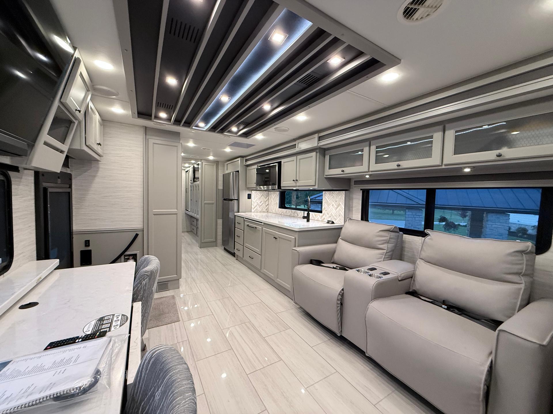 2026 Tiffin Motorhomes 2026 Tiffin Motorhomes Allegro Bay - thumbnail 18