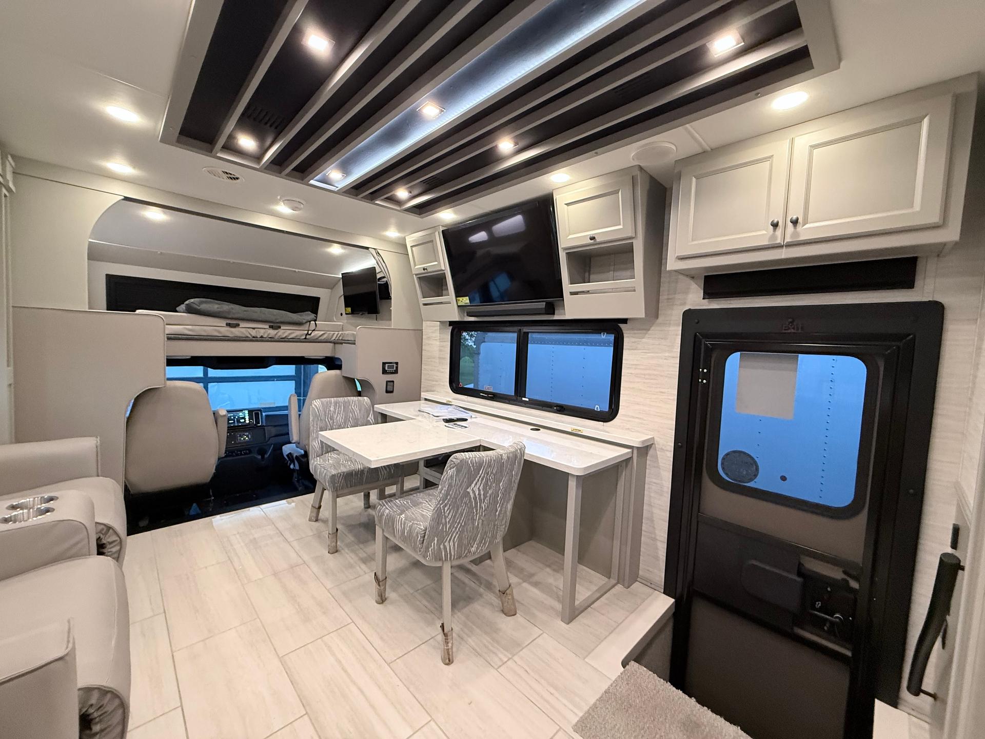 2026 Tiffin Motorhomes 2026 Tiffin Motorhomes Allegro Bay - thumbnail 25
