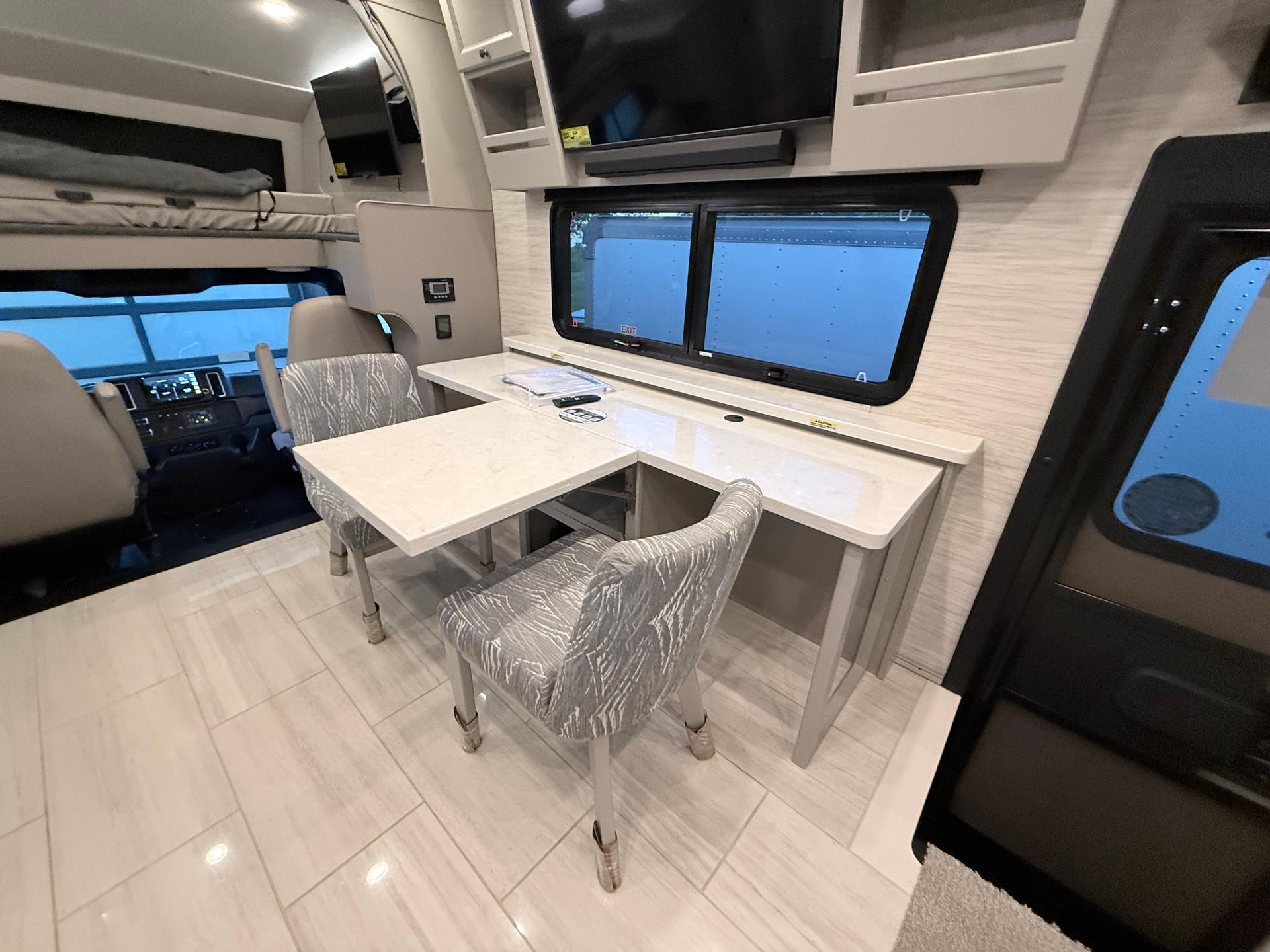 2026 Tiffin Motorhomes 2026 Tiffin Motorhomes Allegro Bay - thumbnail 26
