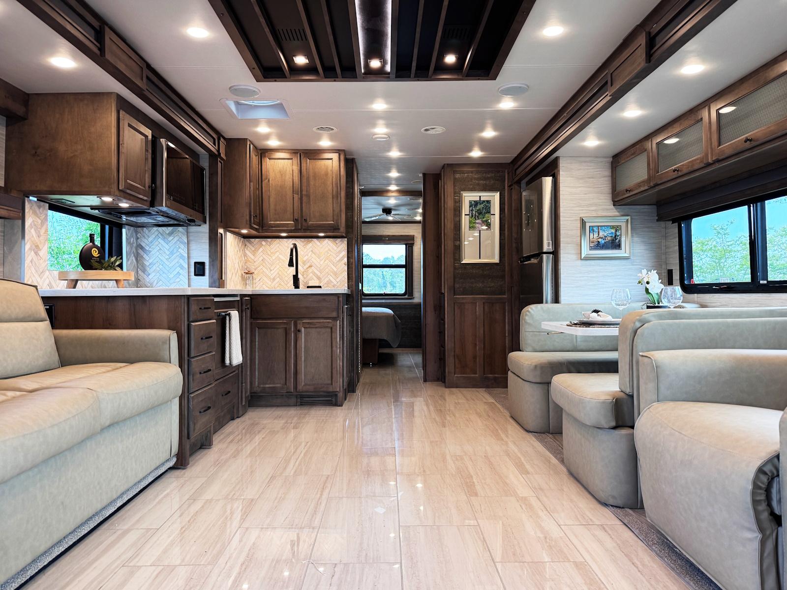 2026 Tiffin Motorhomes 2026 Tiffin Motorhomes Allegro Bay - thumbnail 6