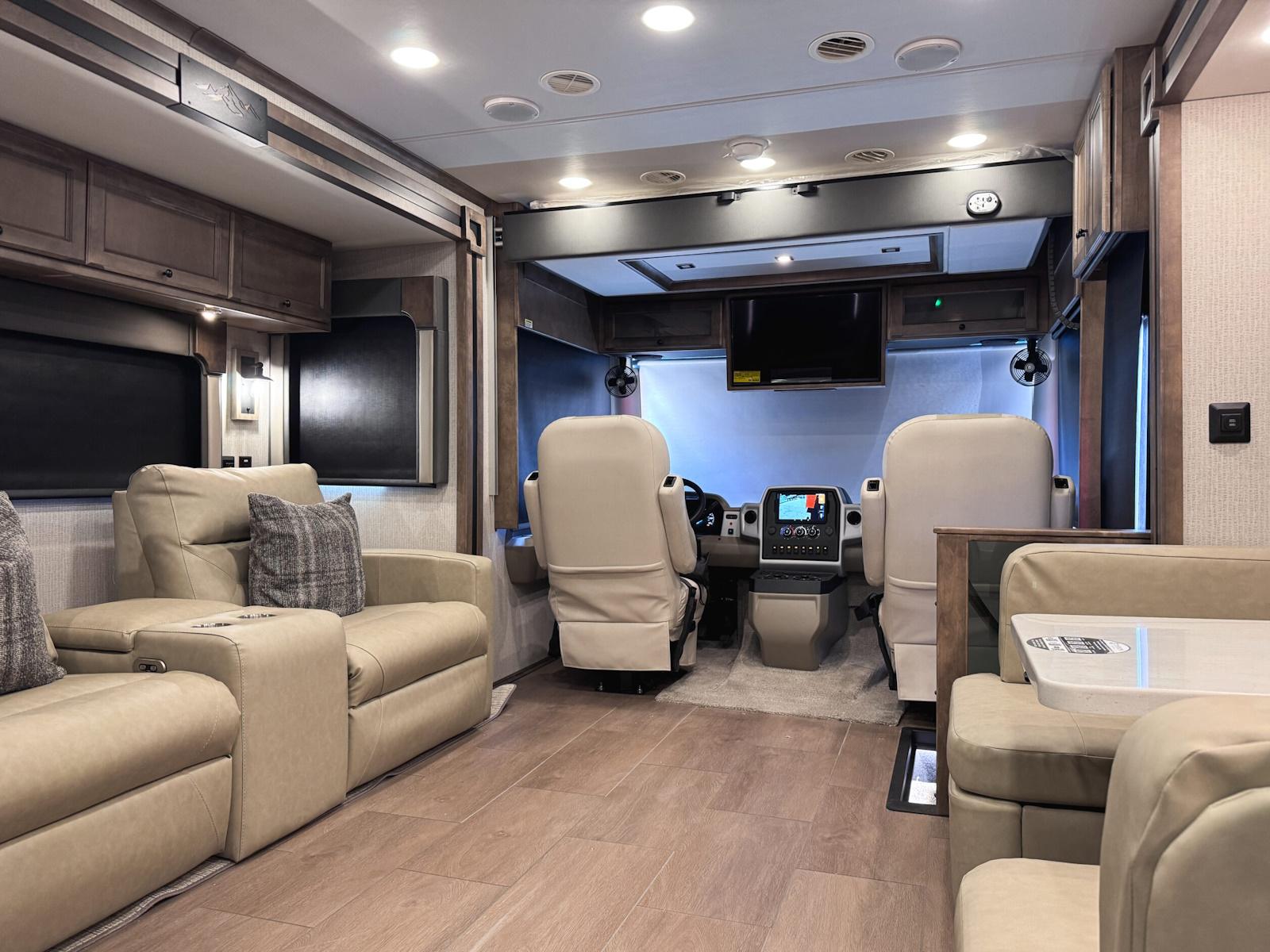 2026 Tiffin Motorhomes 2026 Tiffin Motorhomes Allegro Open Road - thumbnail 13