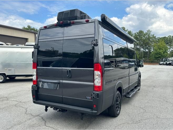 2026 Airstream 2026 Airstream Rangeline - thumbnail 5