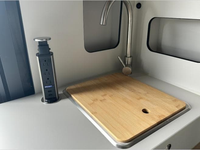 2026 Airstream 2026 Airstream Rangeline - thumbnail 21